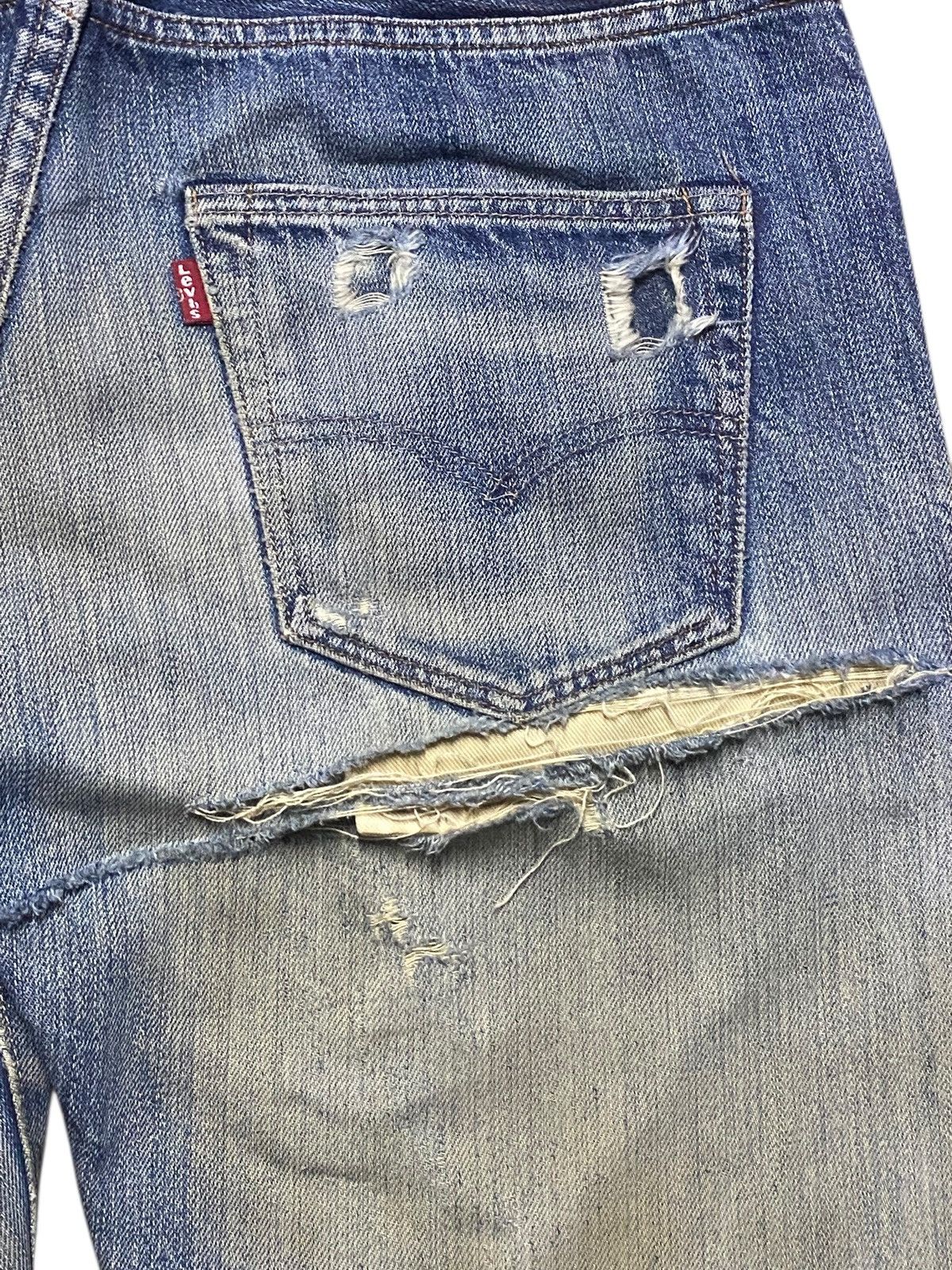 Levi's Vintage Clothing Vintage Levis 501 Mud Wash Y2K Loose Ripped Jeans Size US 33 - 13 Thumbnail