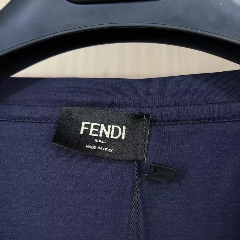 Fendi Fendi Logo Short Sleeve TShirt in Large Size US L / EU 52-54 / 3 - 5 Thumbnail