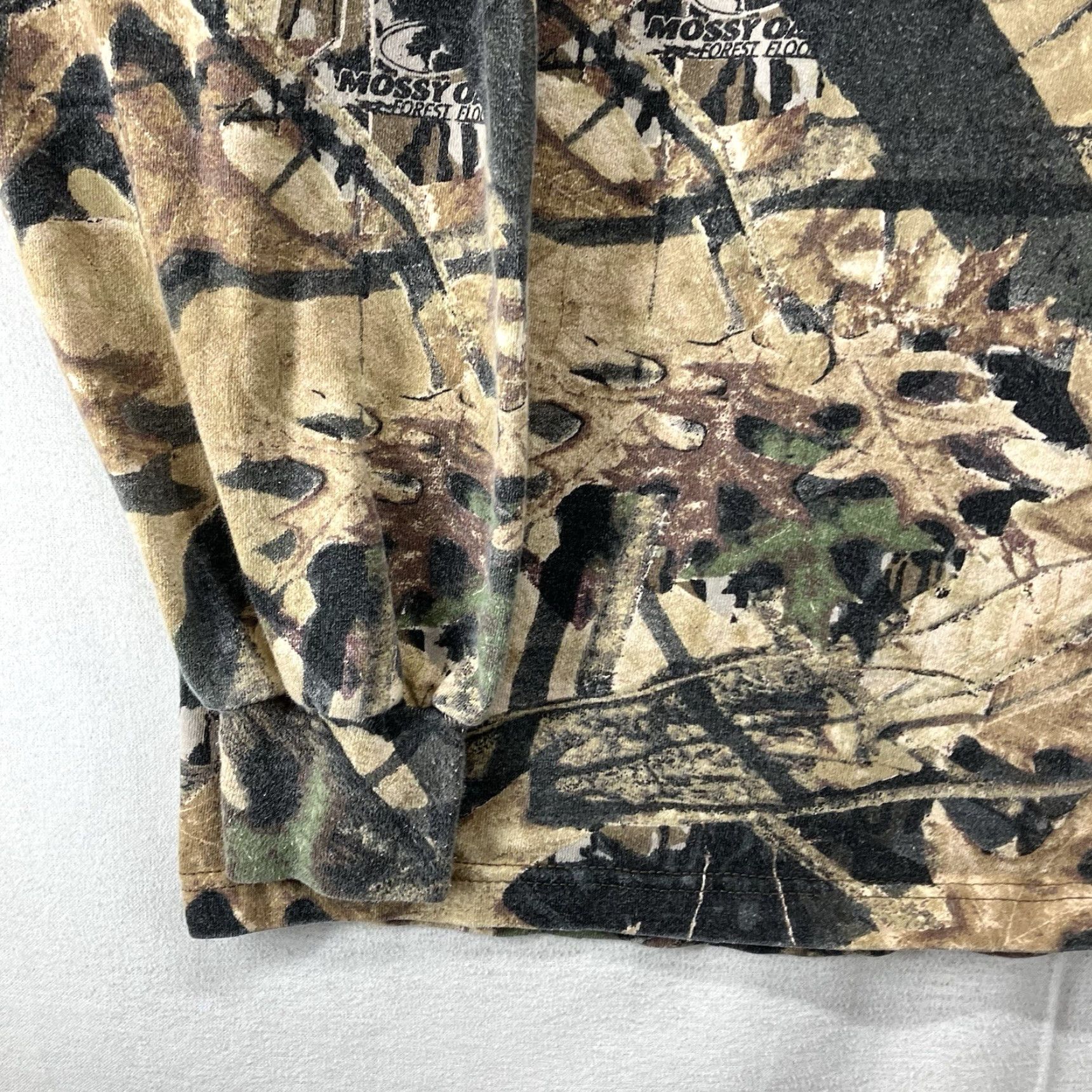 Jerzees VINTAGE Jerzees Outdoors Camouflage Shirt Mens Large Mossy Oak Long Sleeve Crew Neck Camouflage Logo All Seasons Size US L / EU 52-54 / 3 - 6 Thumbnail