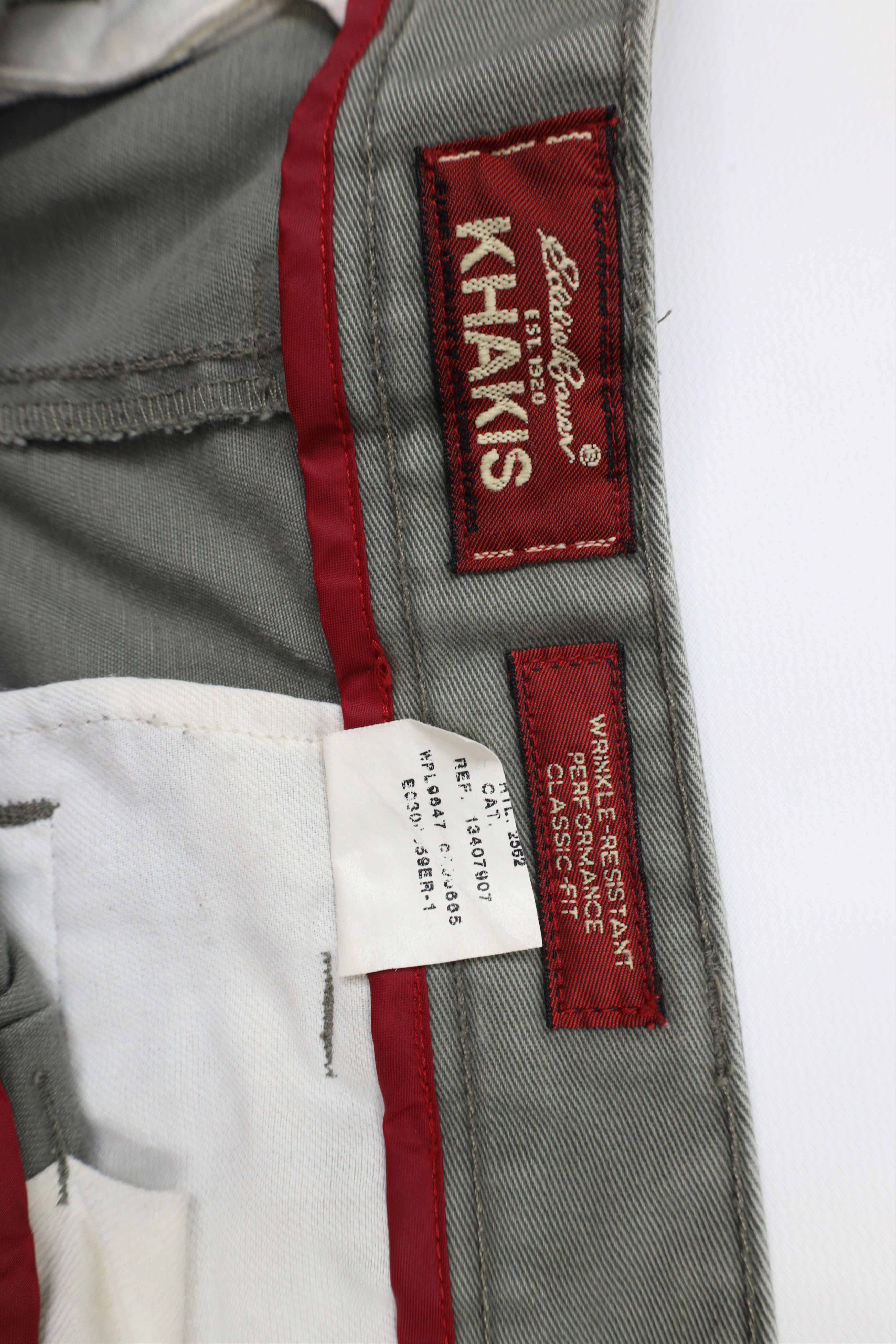 Eddie Bauer × Vintage Vintage 90s Eddie Bauer Pleated Wide Leg Chino Pants Green Size US 40 / EU 56 - 11 Thumbnail