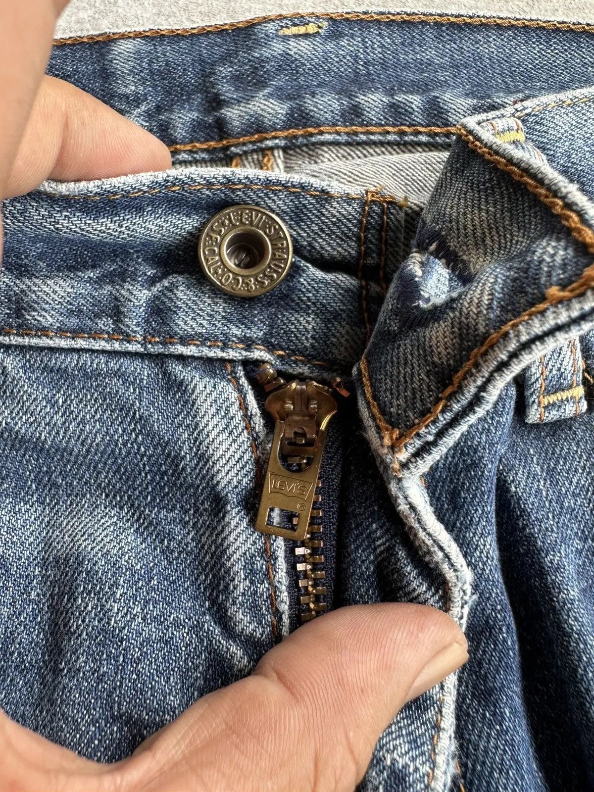 LVC CRAZY 🔥🔥 DISTRESSED DENIM 🧷 Vintage LEVI’S 503 Denim Pants Size US 29 - 12 Thumbnail