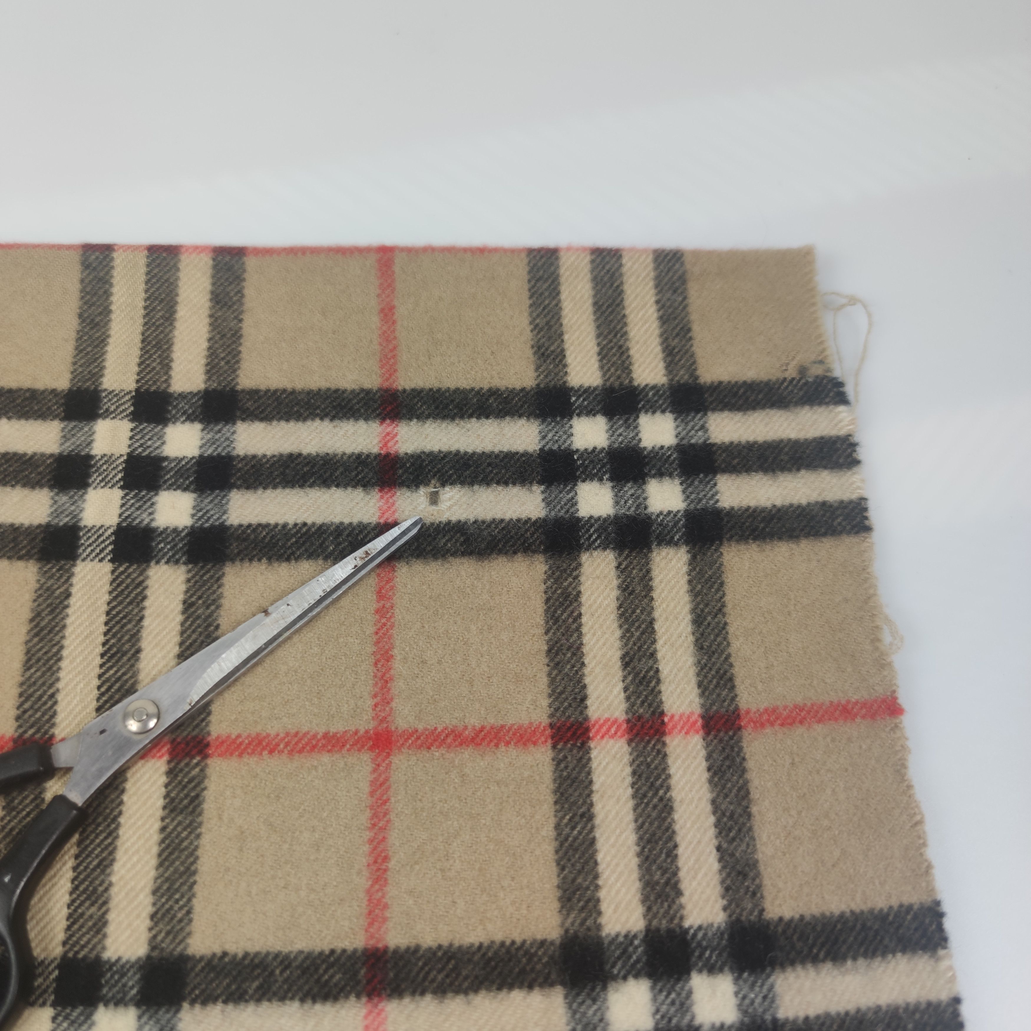 Burberry Burberry Nova Check Scarf/Muffler/Cashmere S434 Size ONE SIZE - 5 Thumbnail