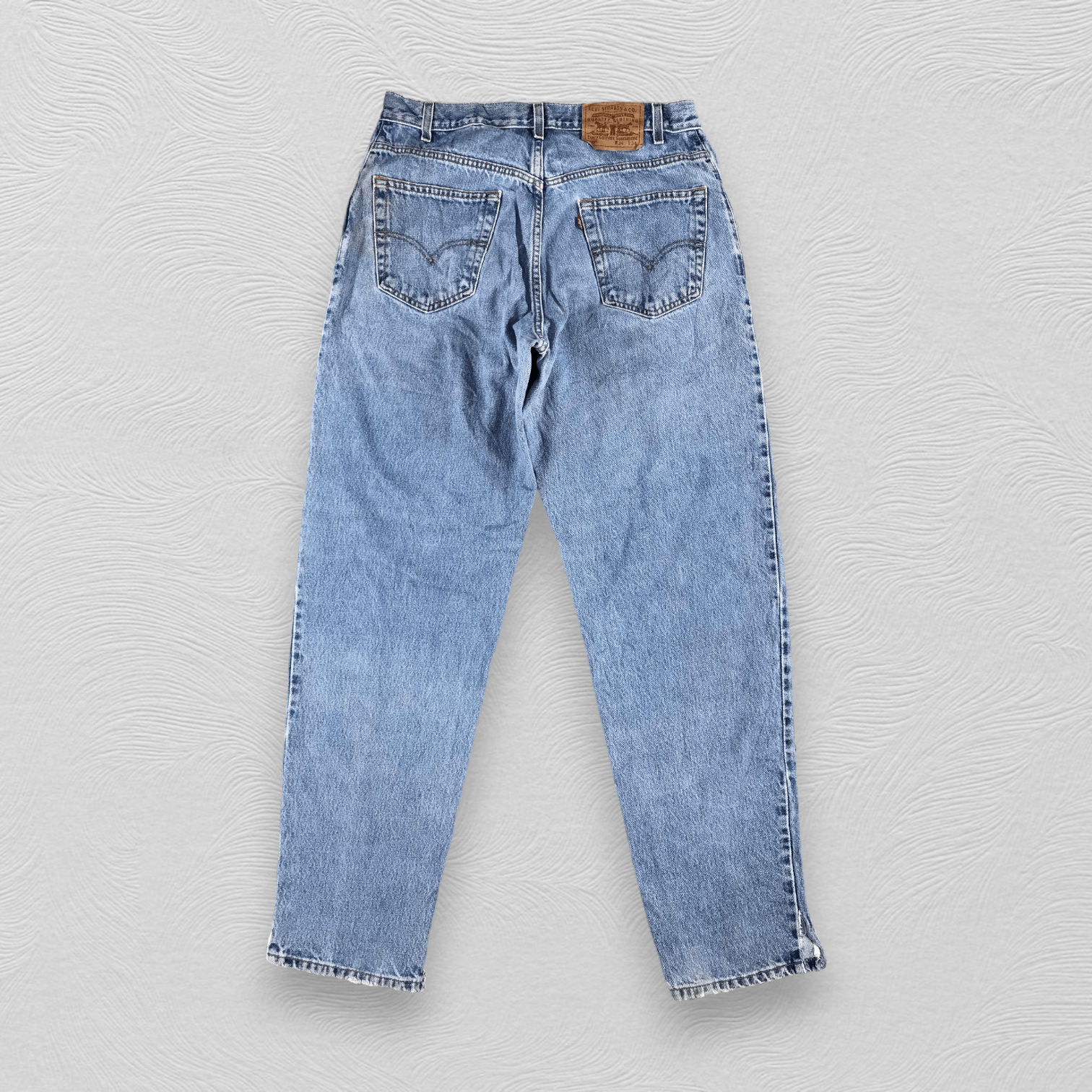 Levi's Vintage Levis 560 Jeans Medium Wash Denim KJ918 Size US 34 / EU 50 - 2 Thumbnail