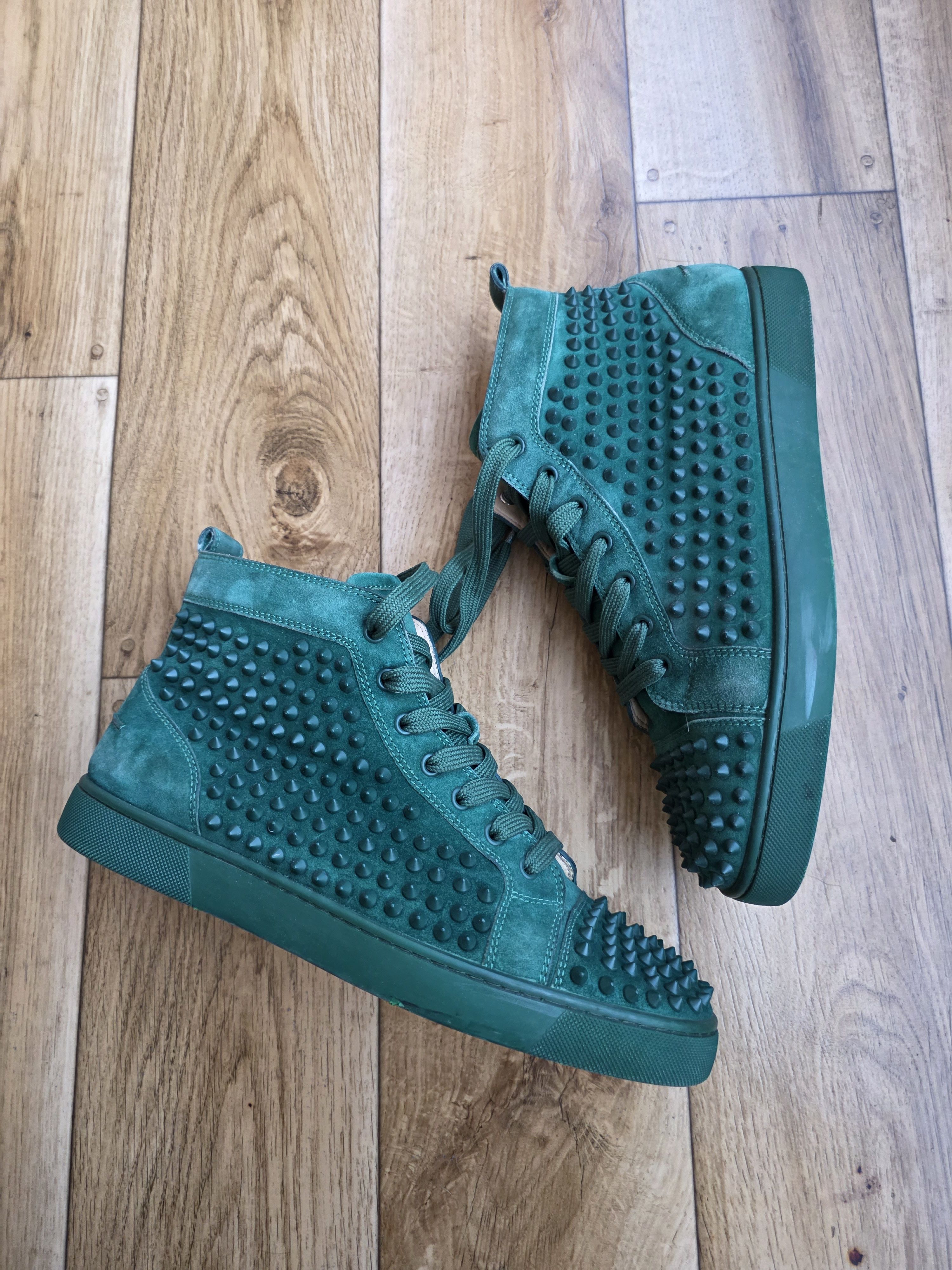 Christian Louboutin Christian Louboutin Suede Louis Junior Spikes Size US 10 / EU 43 - 2 Thumbnail