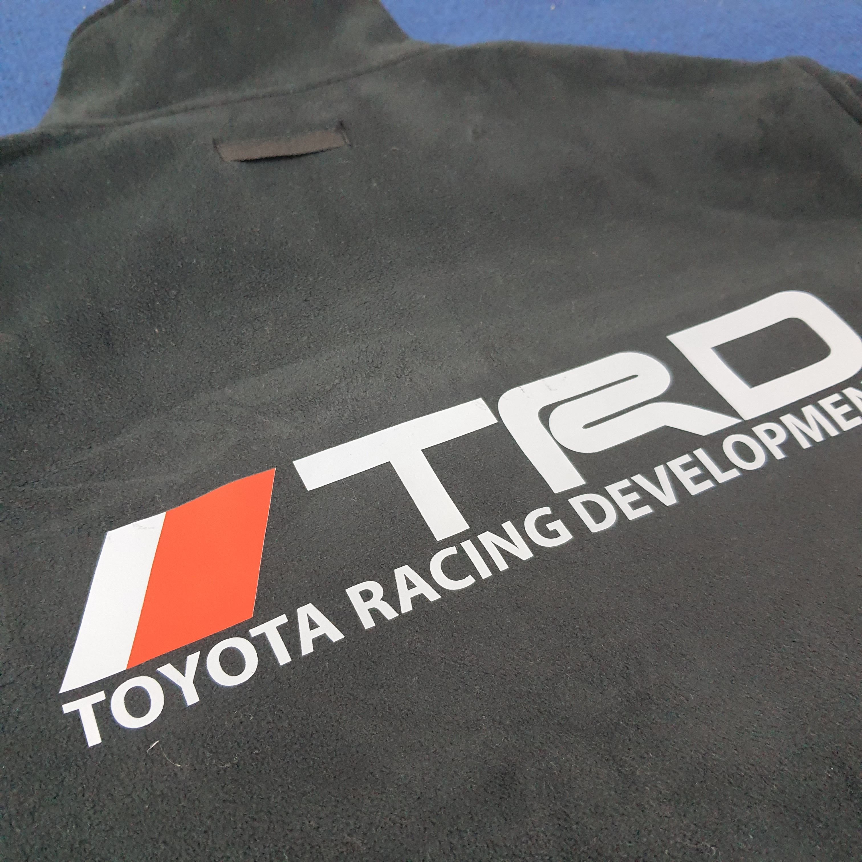Japanese Brand × Vintage Vintage TRD Toyota Motorsports Zipper Sweatshirt C231N24 Size US M / EU 48-50 / 2 - 2 Thumbnail