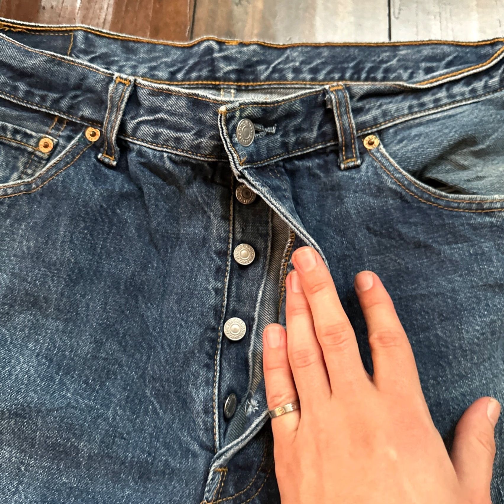 Levi's VINTAGE Levi's 501 Jeans - Men - Straight - 36x30 - Light Blue Denim - 90s Canada - Button Fly - Classic Fit Size US 36 / EU 52 - 7 Thumbnail
