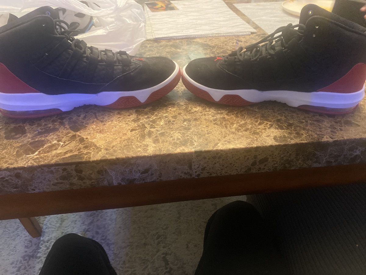 Jordan Brand × Nike Nike Jordan Max Aura black red Size US 12 / EU 45 - 7 Thumbnail