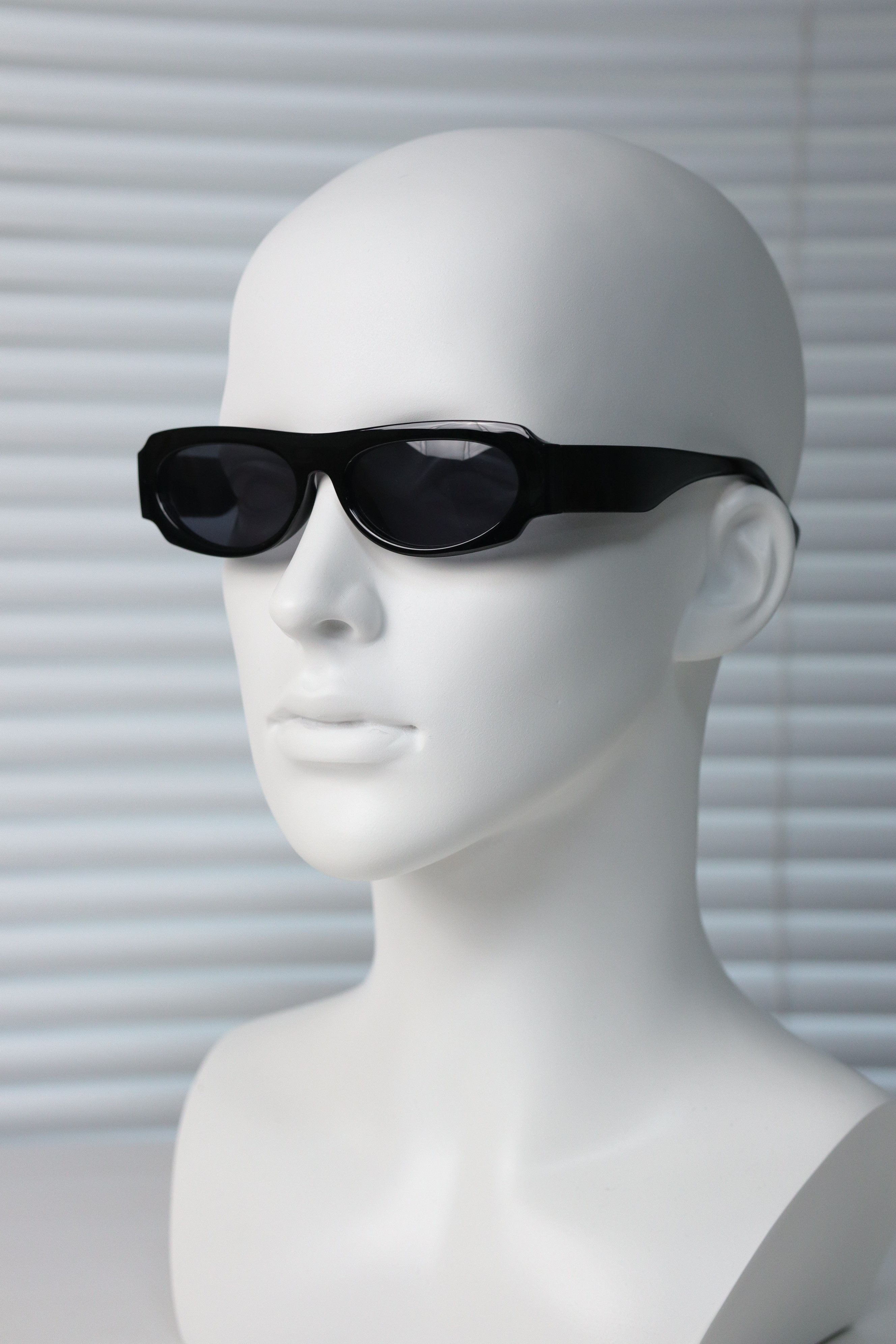 Japanese Brand Vtg Avant Garde Y2K Black Rectangle Sunglasses Unisex OS Size ONE SIZE - 5 Thumbnail