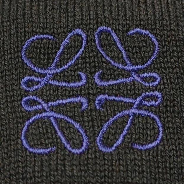 Loewe LOEWE V-neck knitwear Size S / US 4 / IT 40 - 2 Thumbnail