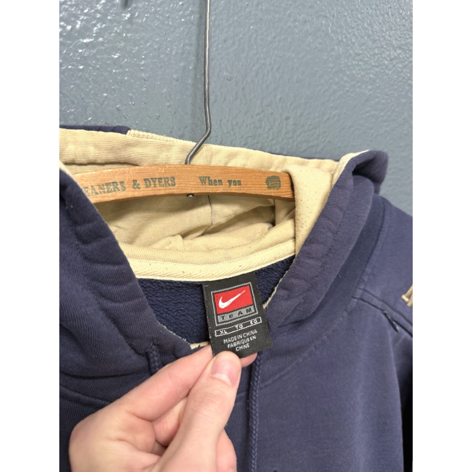 Nike VINTAGE Nike Team US Navy College Center Check Blue Hoodie XL Men Regular Pullover Size XL Size US XL / EU 56 / 4 - 2 Thumbnail