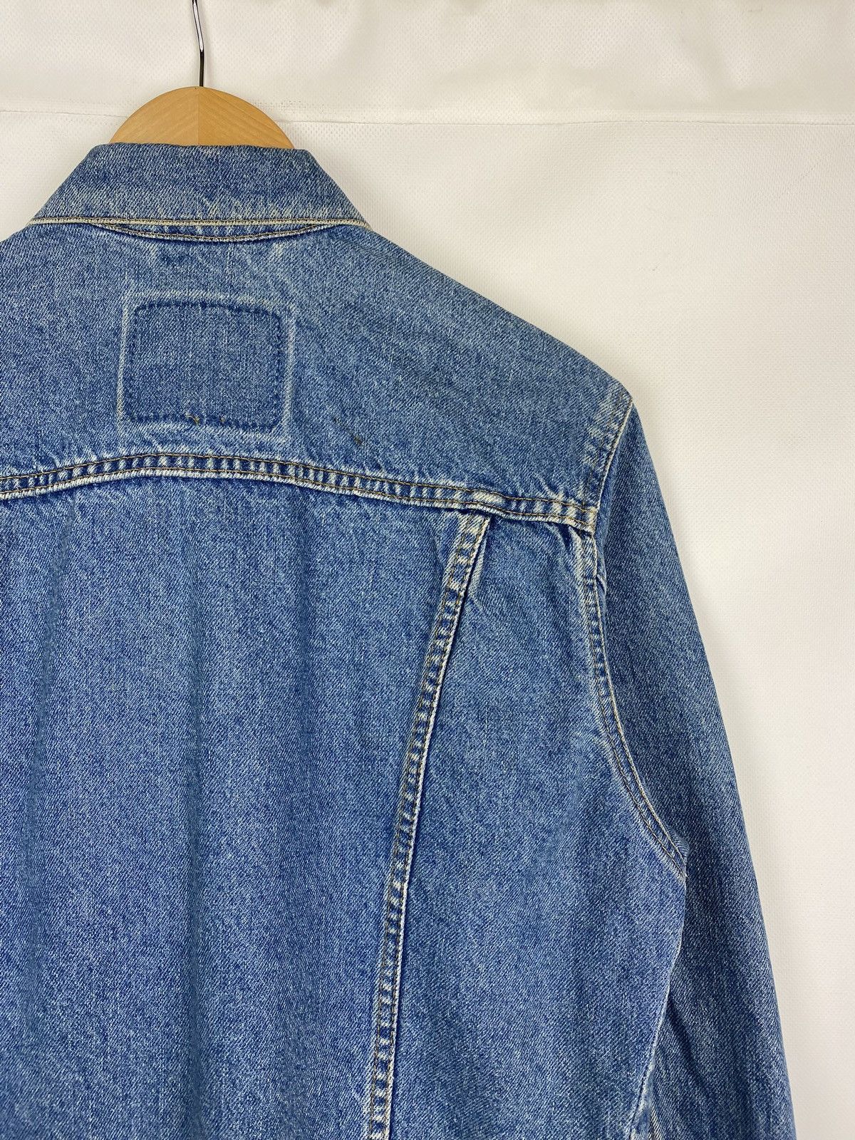 Levi's × Vintage Levis vintage men’s denim trucker jacket size Xl Size US XL / EU 56 / 4 - 16 Thumbnail
