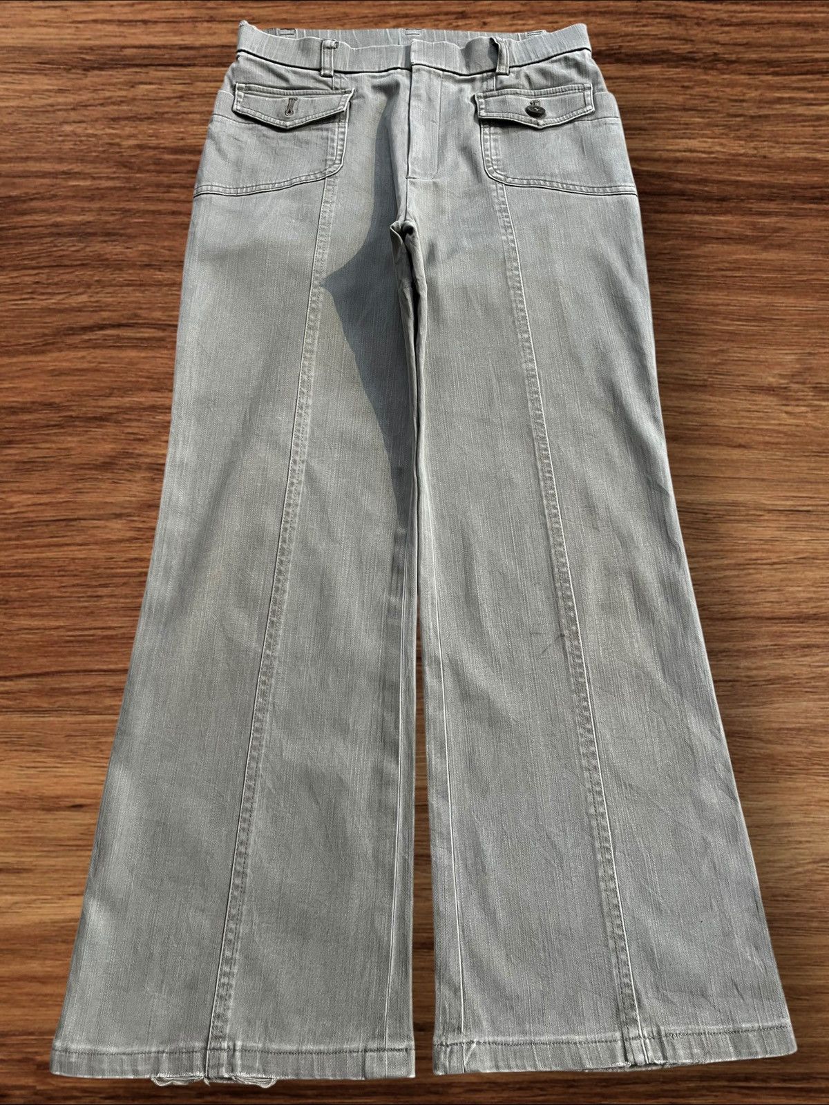 Japanese Brand Vintage Japanese Brand Double Pocket Pleats Flare Pants Size 27" / US 4 / IT 40 - 1 Thumbnail
