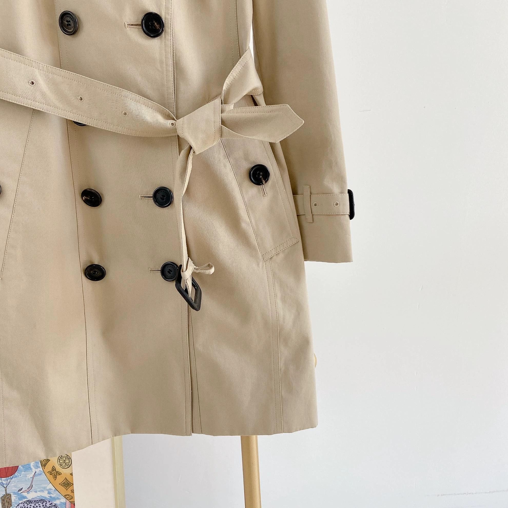 Burberry Burberry Light Khaki Trench Coat UK2 1918 Size XXS / US 00 / IT 34 - 4 Thumbnail