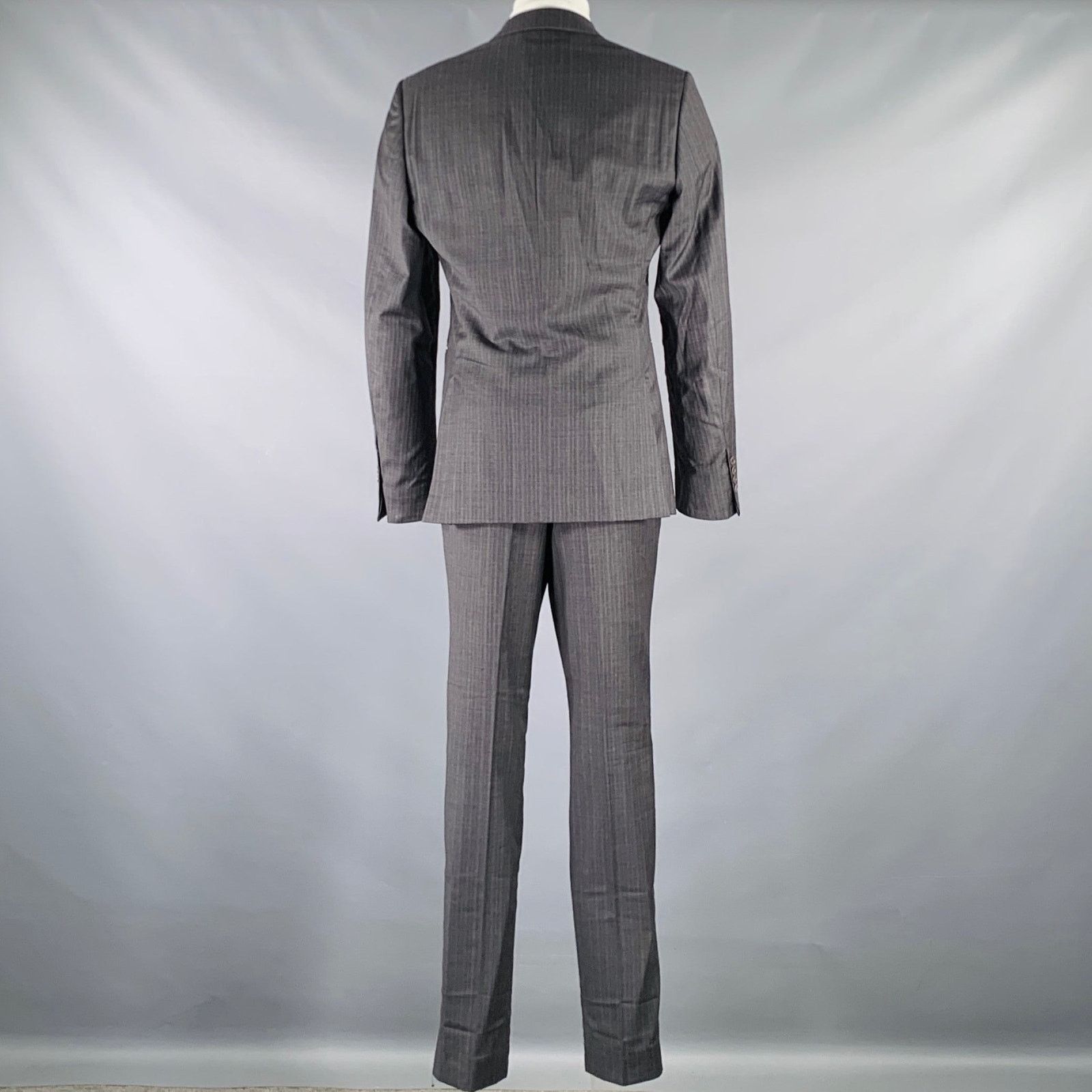 John Varvatos JOHN VARVATOS Size 40 Grey Charcoal Stripe Virgin Wool Suit Size 40R - 4 Thumbnail