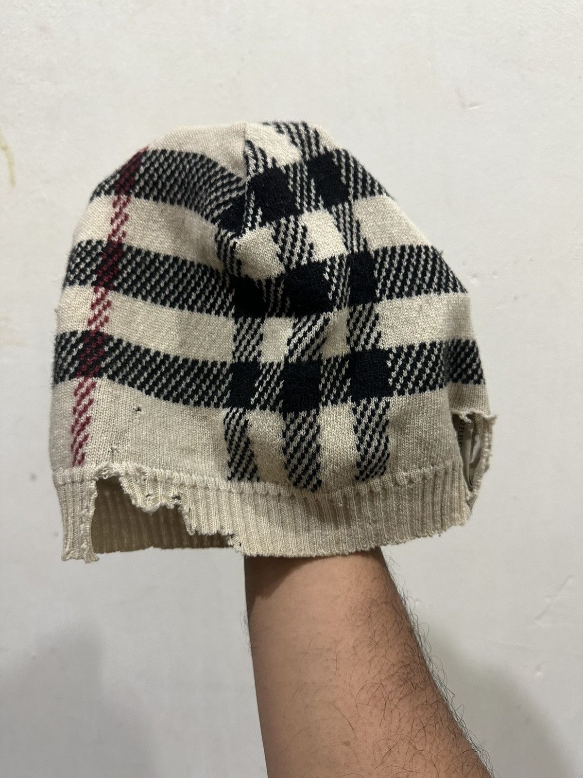 Burberry × Burberry Prorsum × Vintage Distressed Burberry Nova Check Stretchable Beanie Size ONE SIZE - 2 Thumbnail