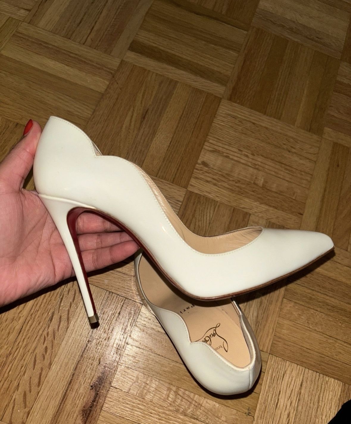 Christian Louboutin Authentic Christian Louboutin Hot Chick pumps 36.5 100mm Size US 6.5 / IT 36.5 - 9 Thumbnail