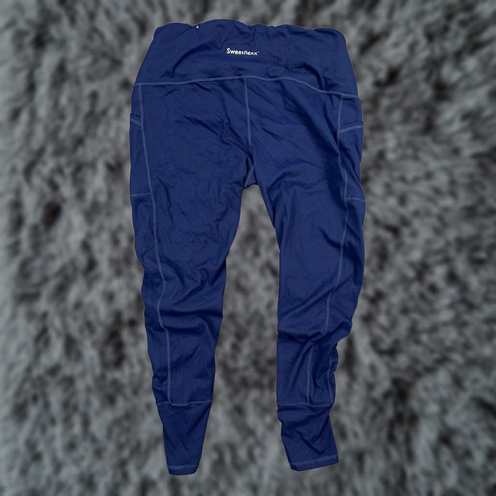 Vintage Sweetflexx High Rise Pockets Navy Resistance Leggings Womens 18 Regular Blue NTWOT NWOT 26in 34in 36in 13in 4.5in 11.5in Compression tights Size 40" / US 18 - 1 Thumbnail