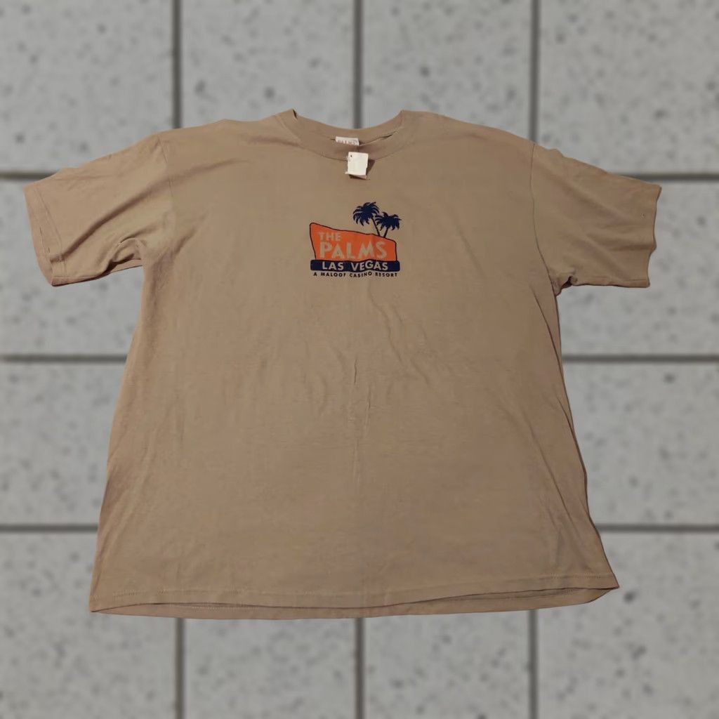 Vintage VINTAGE The Palms Las Vegas Shirt 2XL T-Shirt Men Beige Cotton Short Sleeve Crew Neck 2XL Shirts Mens Size US XXL / EU 58 / 5 - 1 Thumbnail