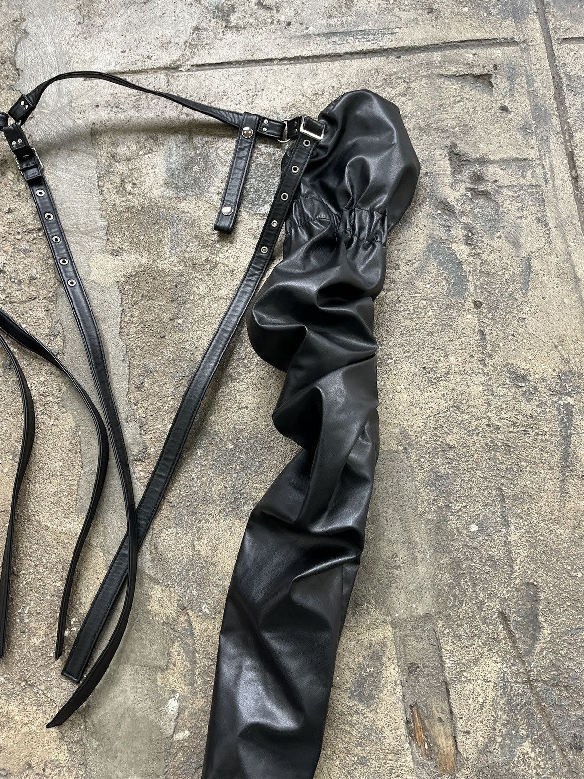Comme des Garcons Comme Des Garcons Noir Kei Ninomiya Leather Gloves Size US M / EU 48-50 / 2 - 15 Thumbnail