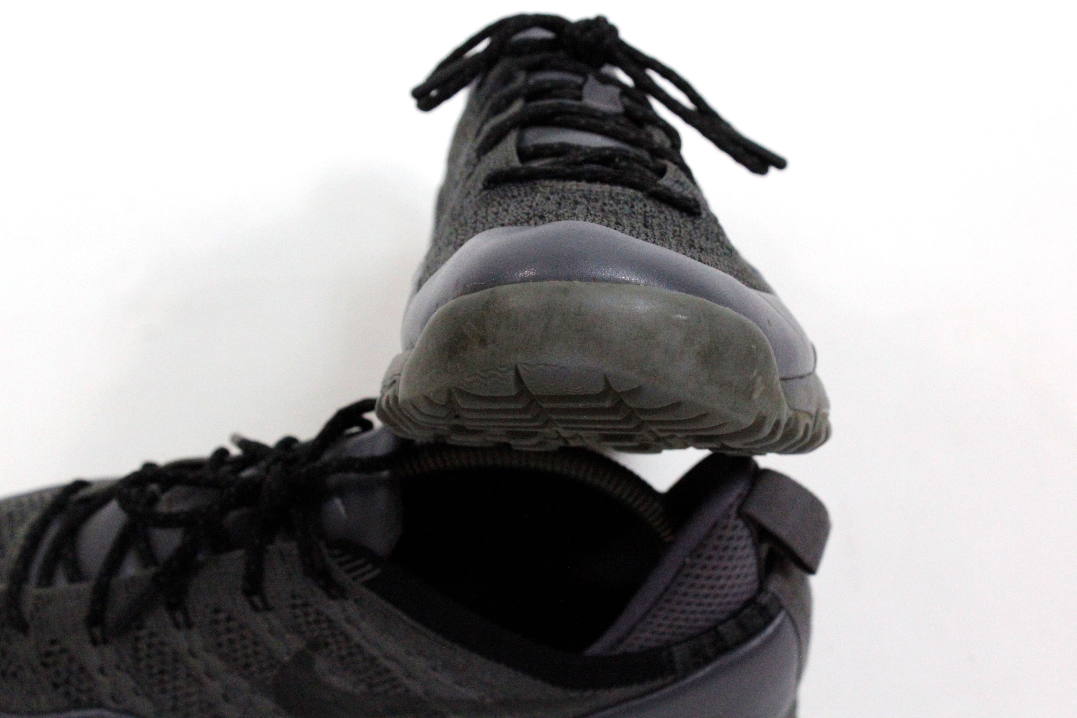 Nike Nike Lupinek Flyknit Dark Gray Low Sneakers Gorpcore Size US 9 / EU 42 - 9 Thumbnail