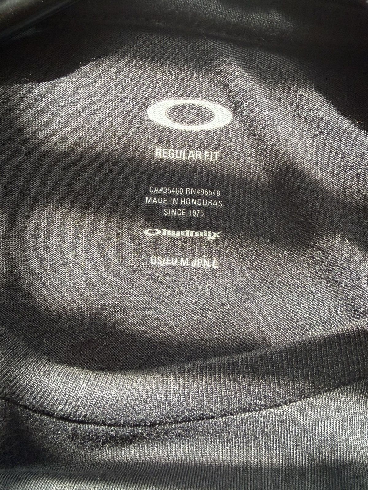 Oakley Oakley black and green t-shirt Size US M / EU 48-50 / 2 - 4 Thumbnail