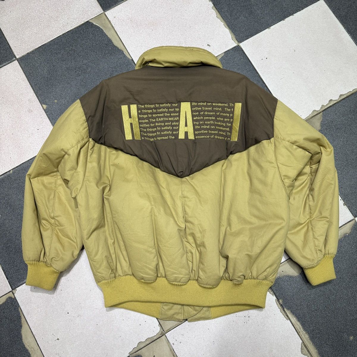 Issey Miyake Vintage ISSEY MIYAKE HAI SPORTING GEAR Script Puffer Jacket Size US L / EU 52-54 / 3 - 2 Thumbnail