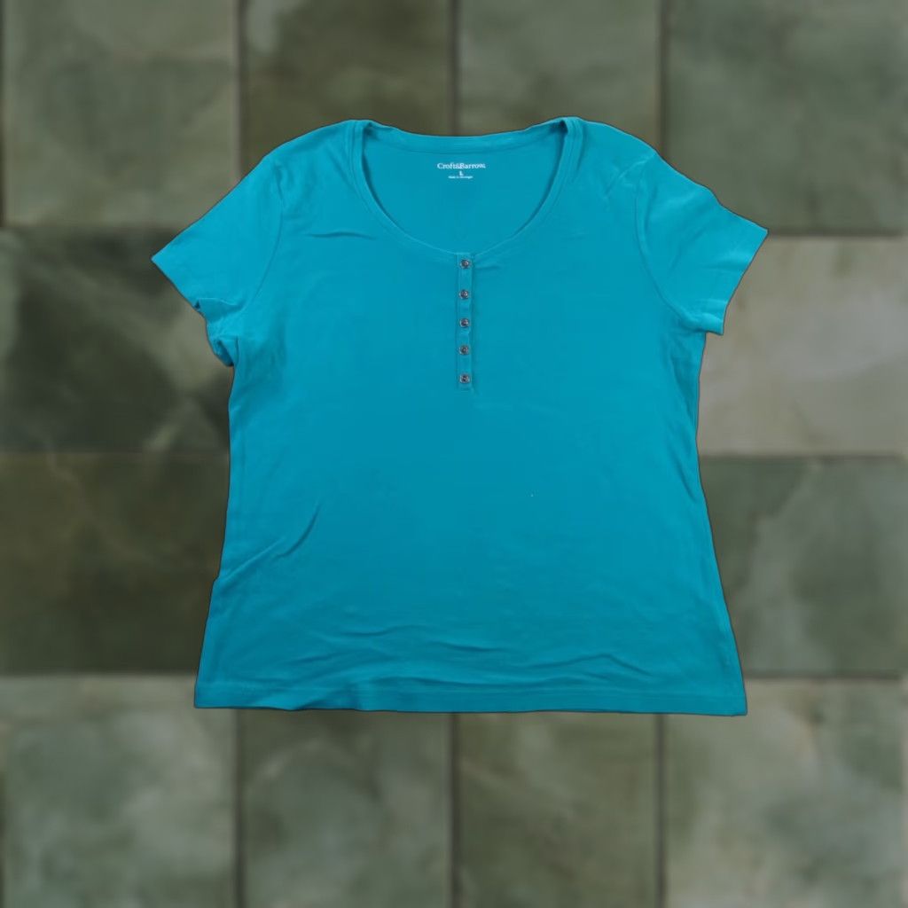Croft & Barrow CROFT & BARROW Women's Large Lake Blue Henley T-Shirt, Short Sleeve, Solid, Casual, Regular Fit Size L / US 10 / IT 46 - 1 Thumbnail