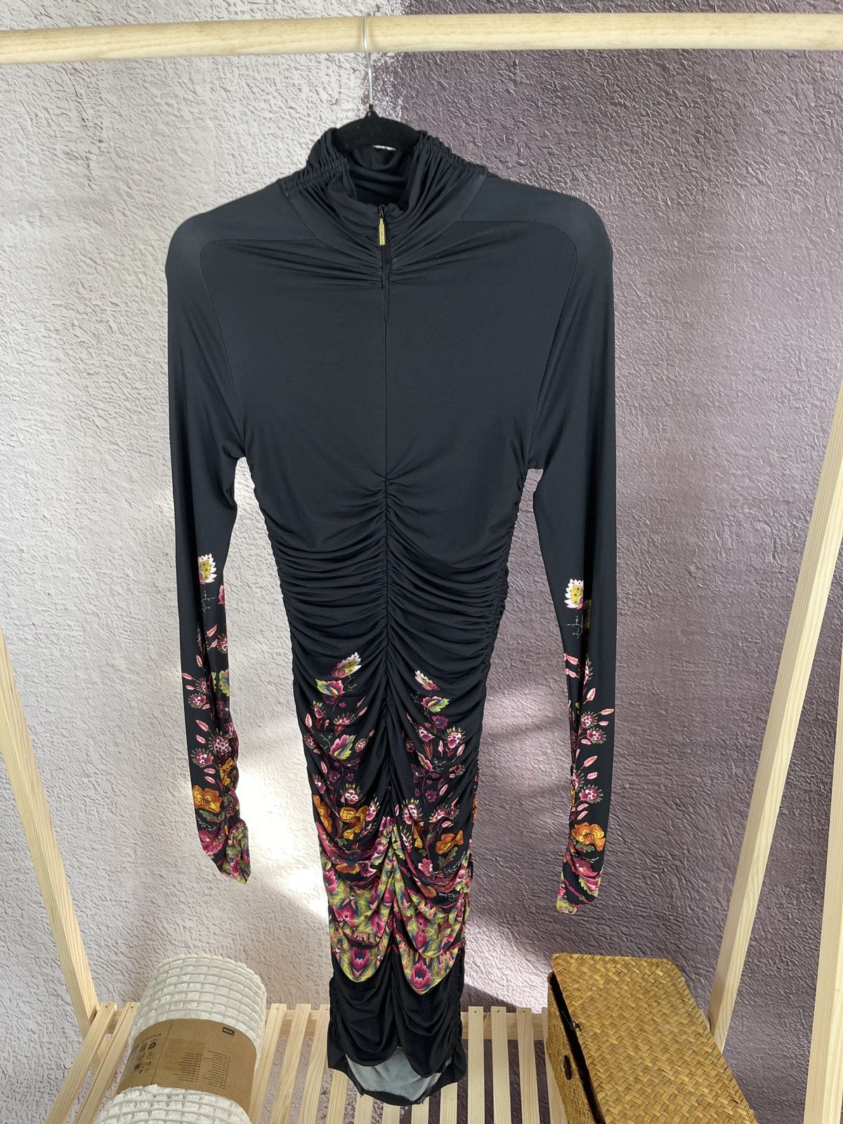 Roberto Cavalli Roberto Cavalli slim deconstructed fitting flower dress Size S / US 4 / IT 40 - 4 Thumbnail