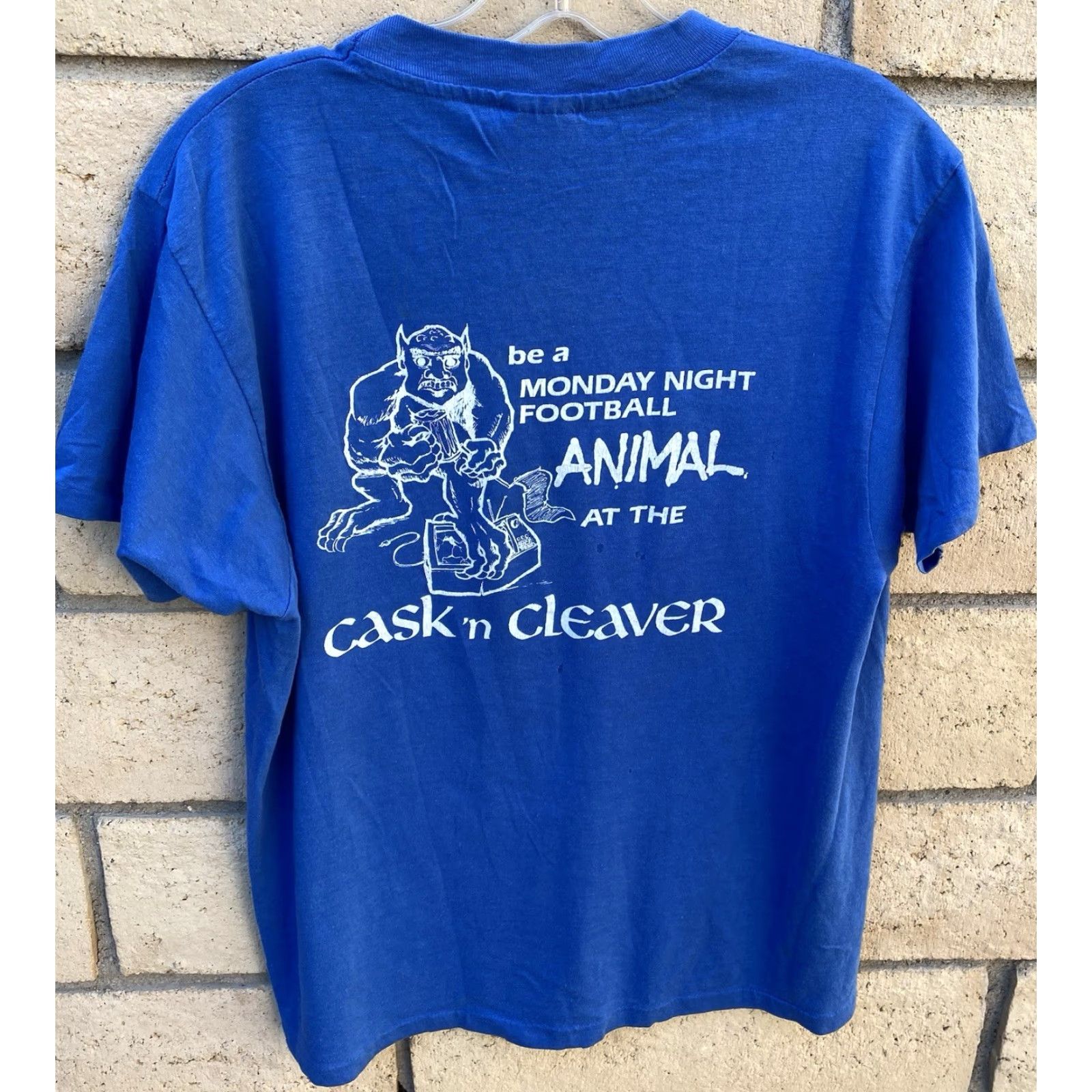 Hanes VINTAGE Hanes T-Shirt Cask ’n Cleaver Monday Night Football Animal Logo Tee 80s Blue L Mens Size US L / EU 52-54 / 3 - 5 Thumbnail