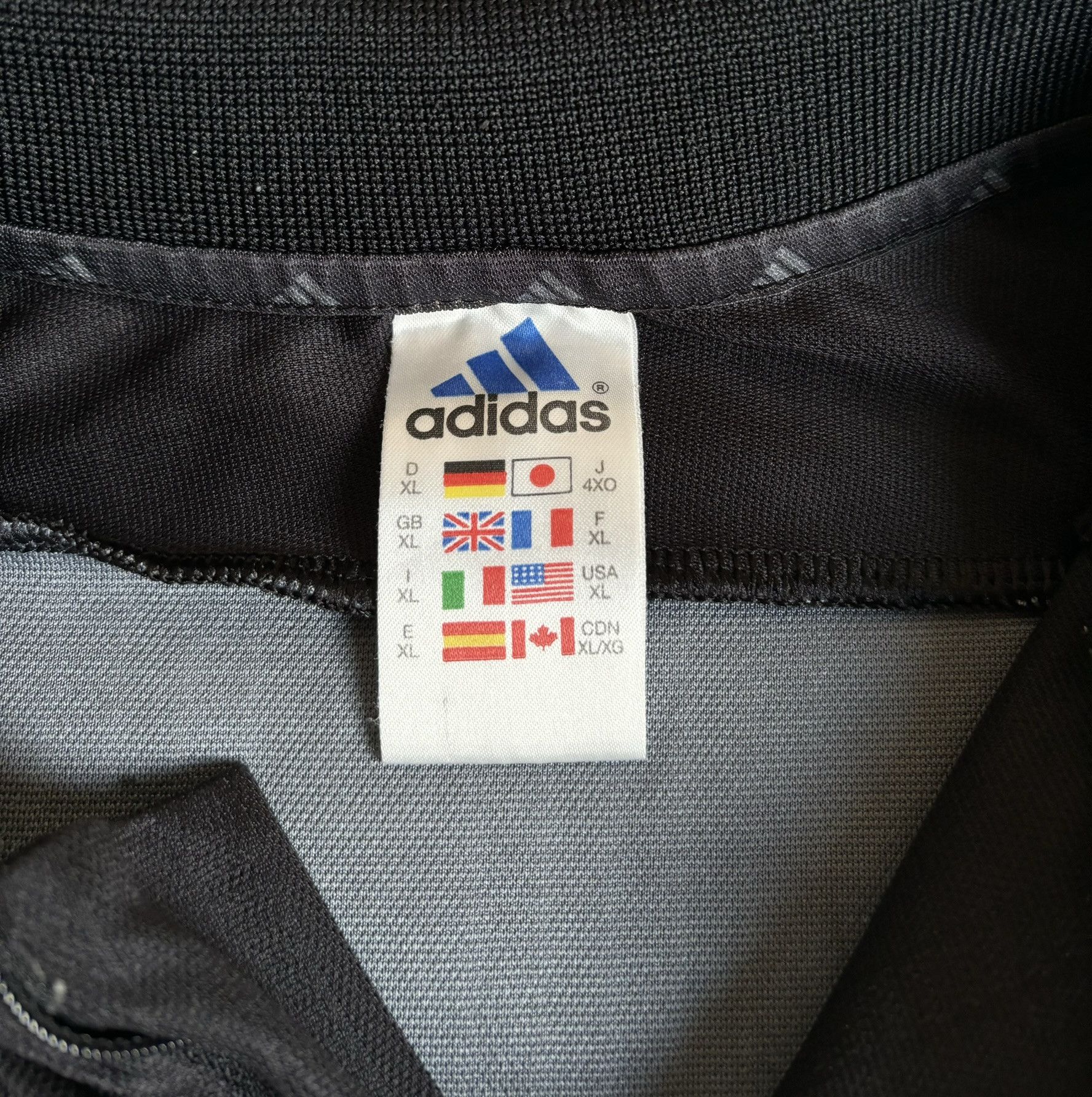 Adidas × Vintage Adidas Referee Jersey vintage 00s Size. XL Size US XL / EU 56 / 4 - 12 Thumbnail