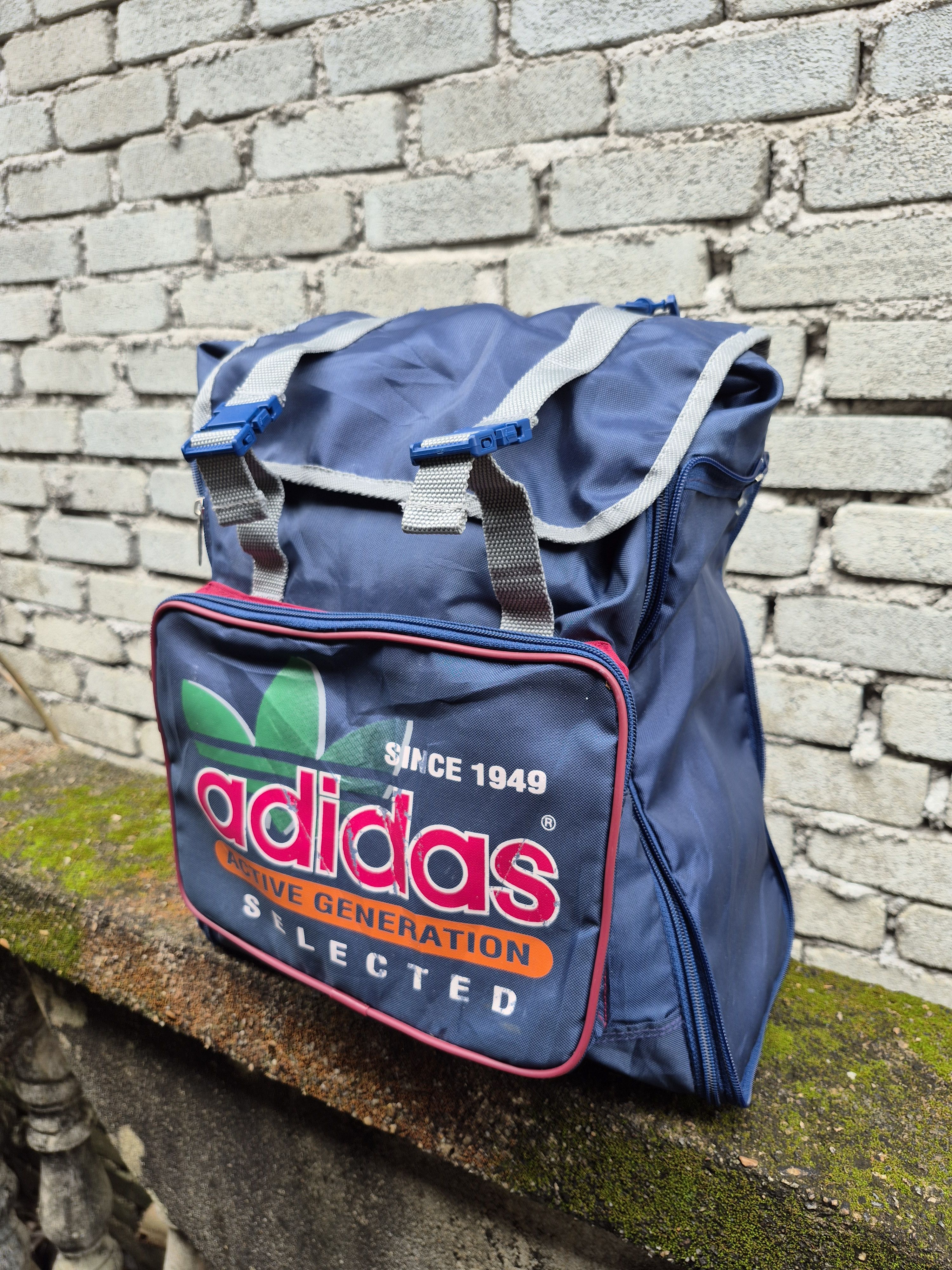 Adidas 🔥 Vintage Adidas Trefoil Back Pack Size ONE SIZE - 3 Thumbnail