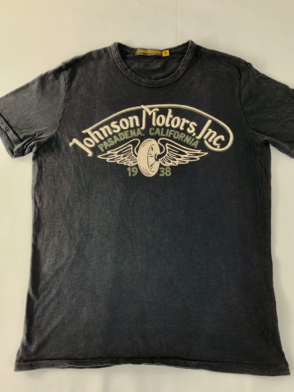 Johnson Motors Johnson Motor Inc Pasadena Big Fly Tire Logo Printed Tee Size US M / EU 48-50 / 2 - 3 Thumbnail