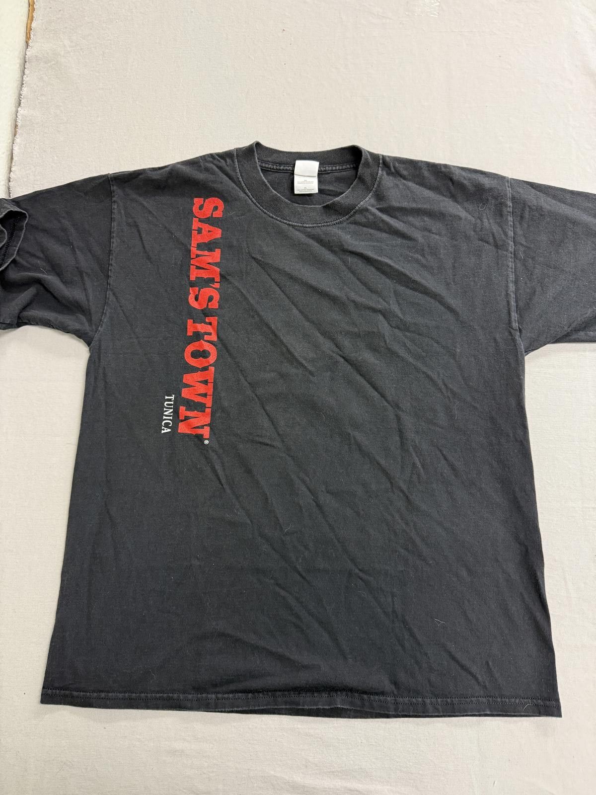 Gildan Sam's Town Tunica Resorts MS Black Jack, Slots, Dice XL Size US XL / EU 56 / 4 - 2 Thumbnail