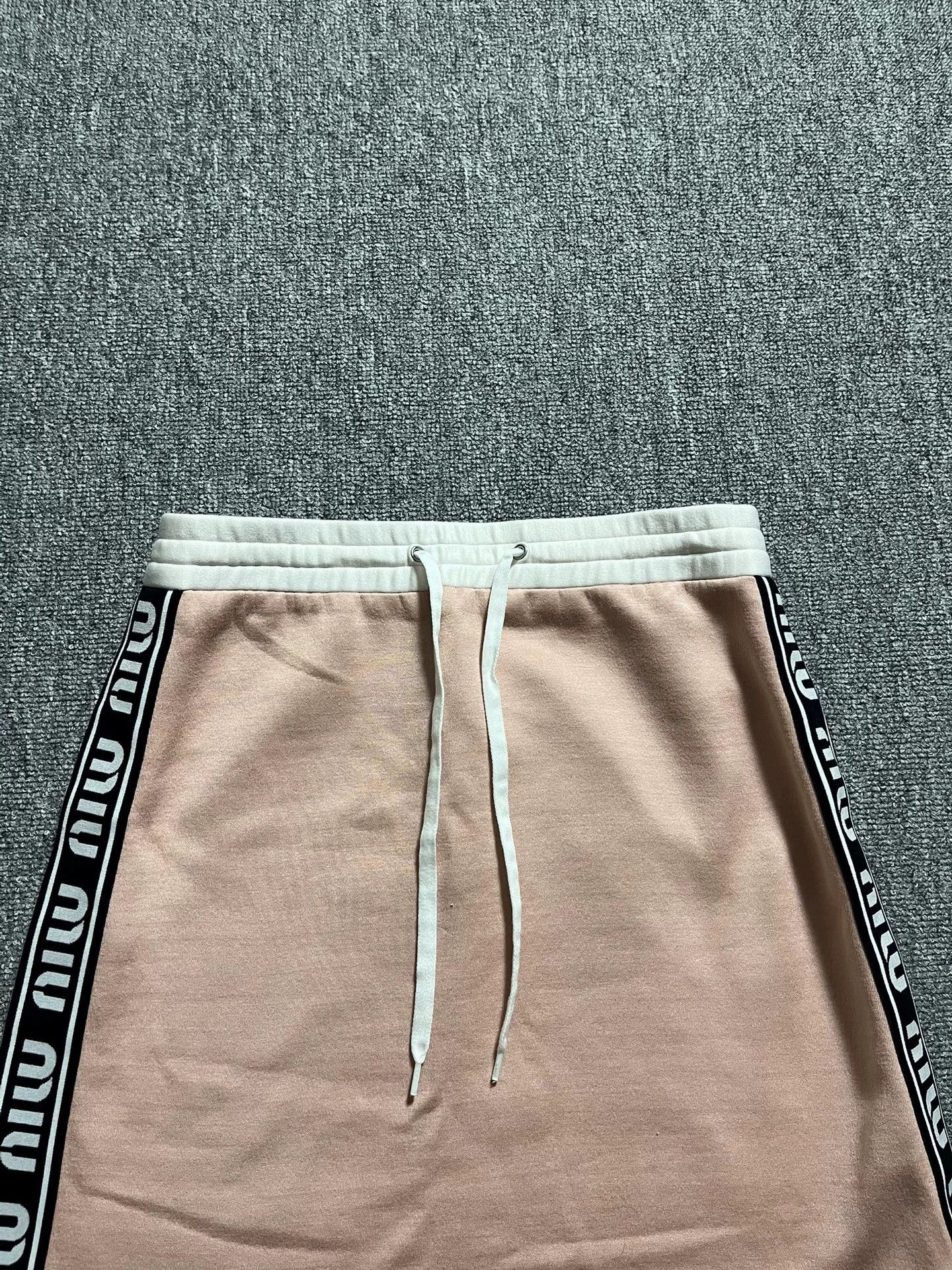 Miu Miu MIU MIU Pink Logo A-Line Drawstring Short Skirt Wmn M 19FW Size 27" / US 4 / IT 40 - 3 Thumbnail