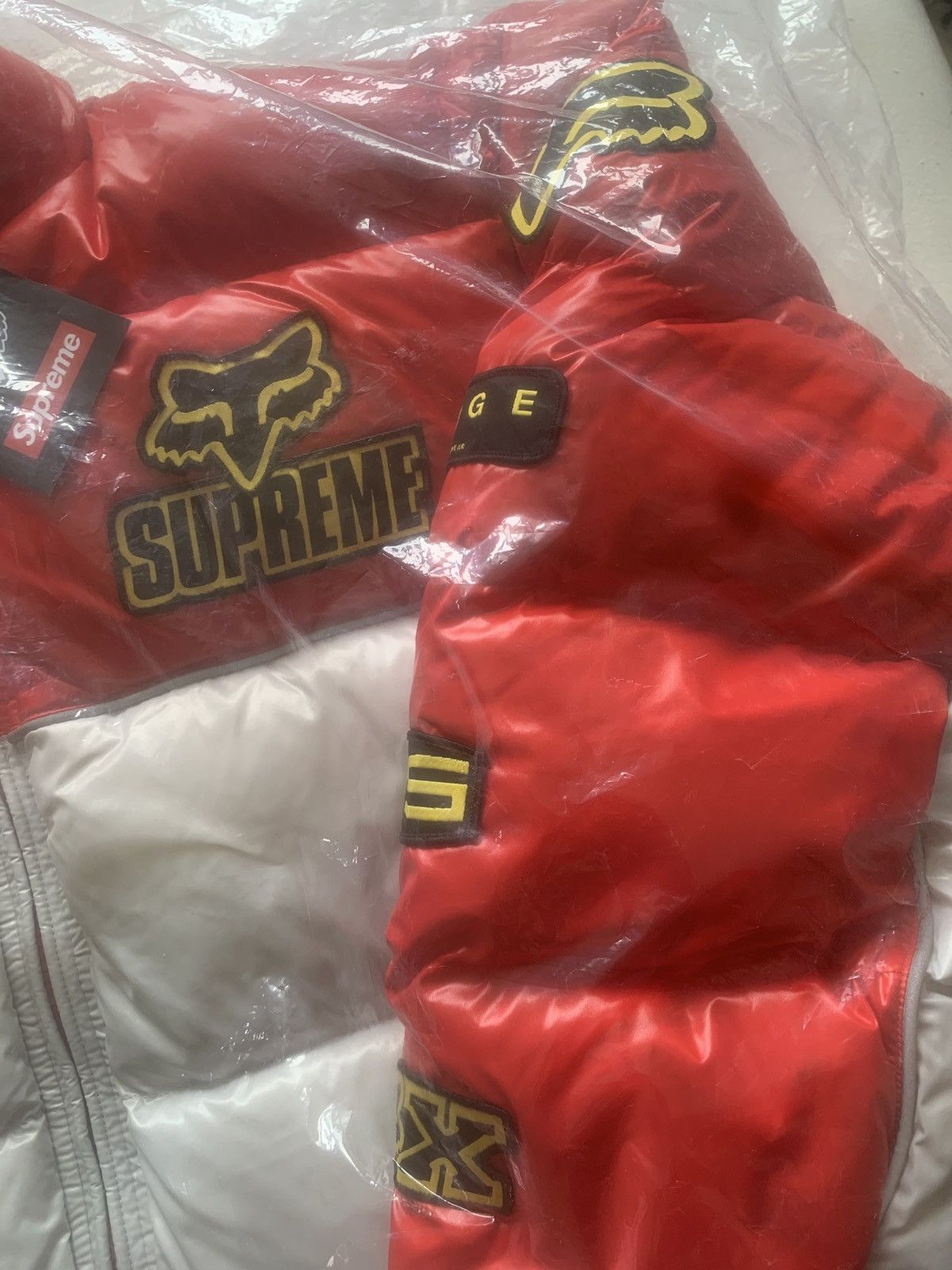 Fox Racing × Supreme Supreme x Fox Racing Down Puffer Jacket - White (Small) Size US S / EU 44-46 / 1 - 5 Thumbnail