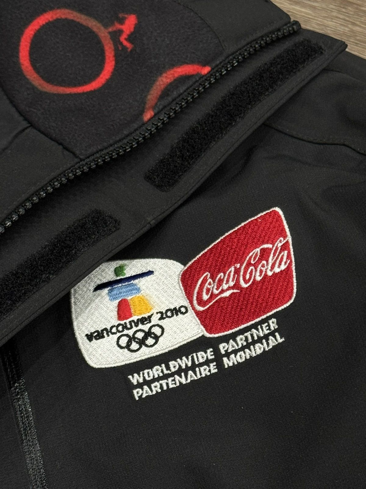 Coca Cola 2010 Winter Olympics Coca-Cola/Spyder Men's Leader Jacket Size US M / EU 48-50 / 2 - 13 Thumbnail