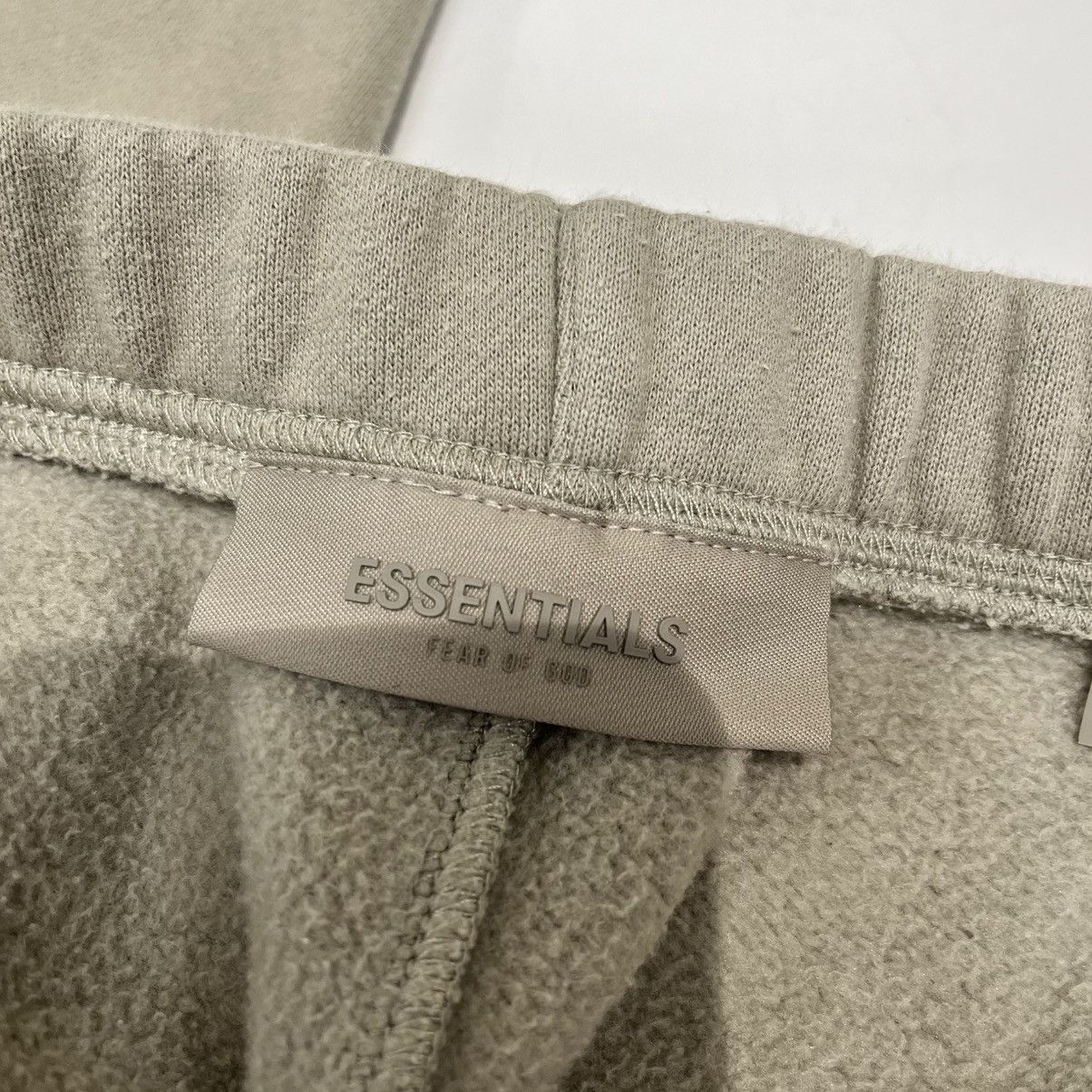 Essentials × Fear of God Fear Of God Essentials Sweatpants Beige Size US 36 / EU 52 - 5 Thumbnail