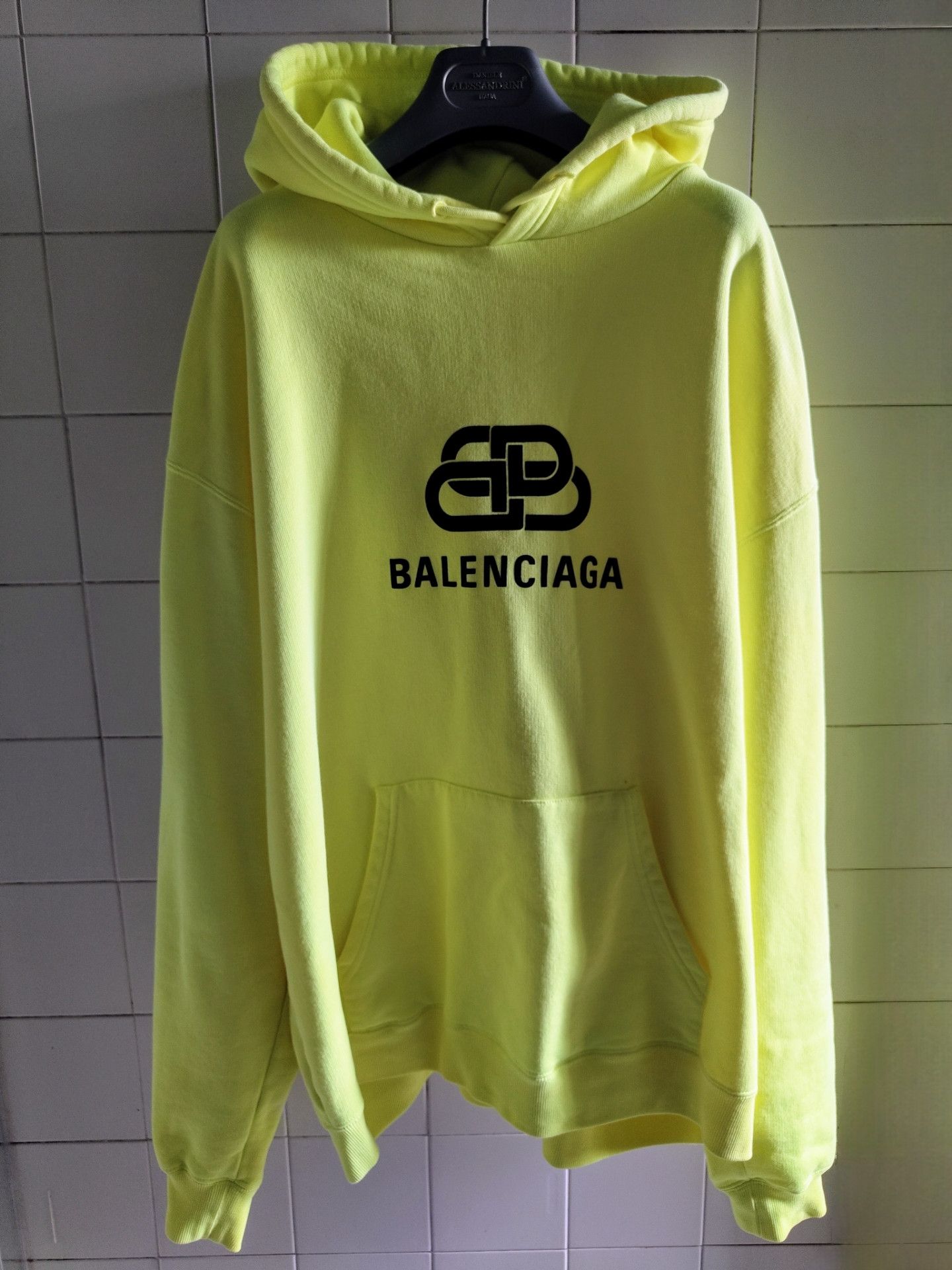 Pre-owned Balenciaga Logo Cotton Jersey Hoodie In Neon Yellow