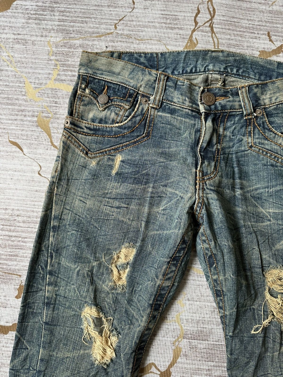 Japanese Brand FLARE Rattle Trap Claw Marks Distressed Curve Leg Denim Size US 32 / EU 48 - 10 Thumbnail