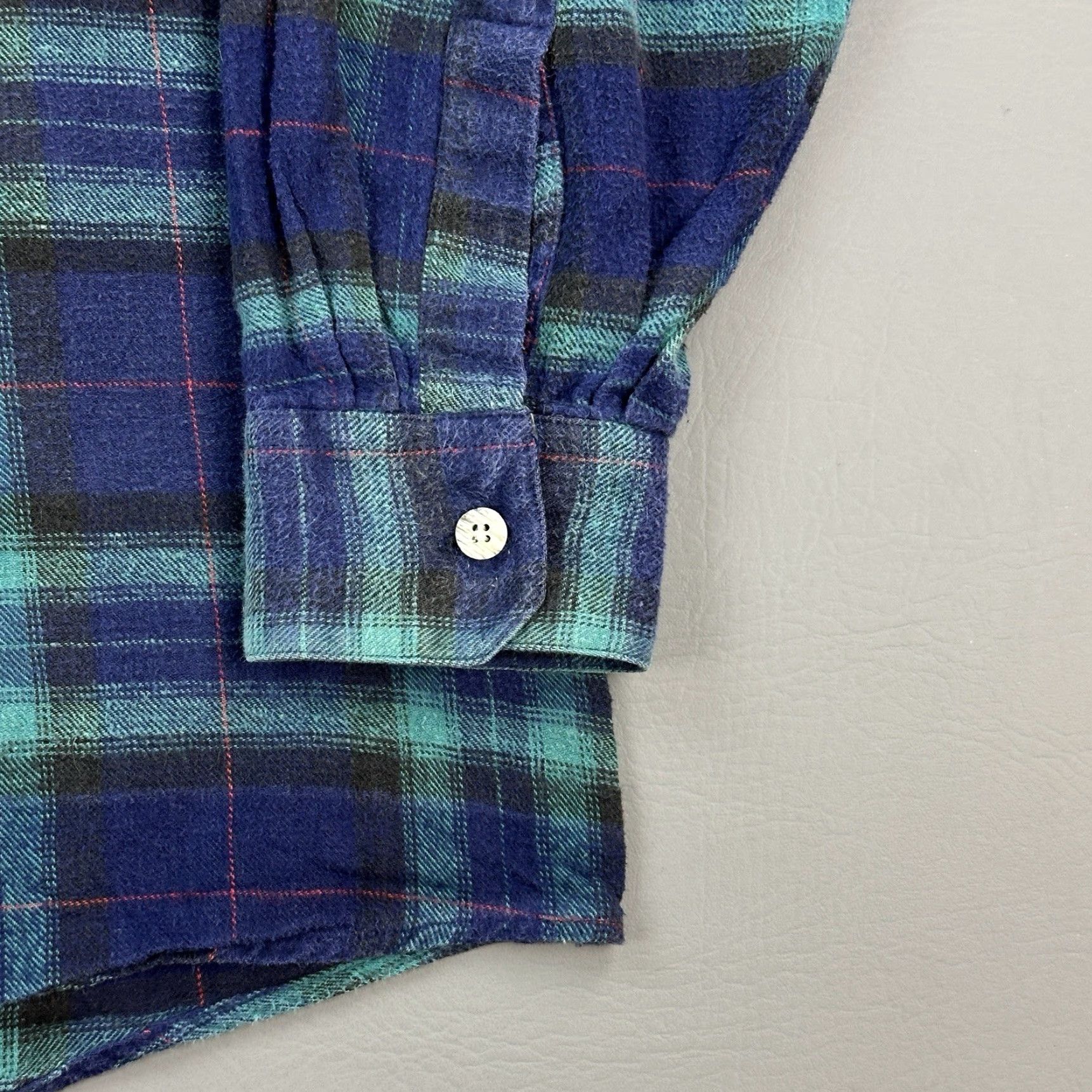 Vintage Comfort Outfitter Shirt Mens 3XL Blue Plaid Flannel Long Sleeve Outdoor Y2K Vintage Mens Shirt? Size US XXL / EU 58 / 5 - 2 Thumbnail
