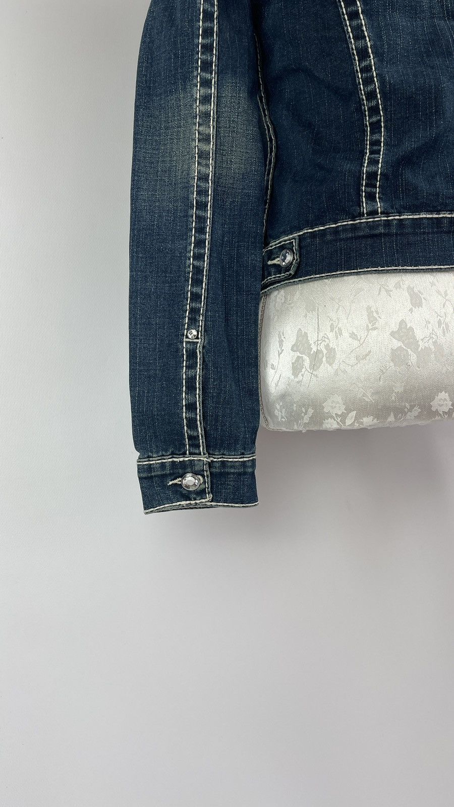 Swarovski × True Religion × Vintage True Religion Swarovski Denim Jacket Y2k Size M / US 6-8 / IT 42-44 - 6 Thumbnail