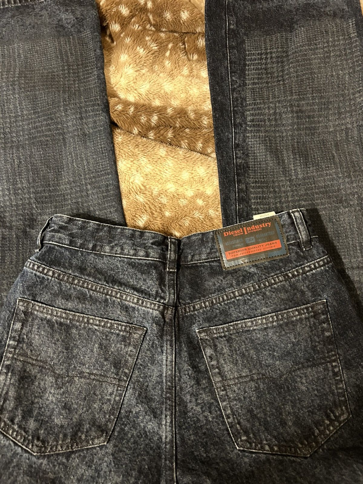 Diesel Diesel 1971 D-Sent 007cv Jeans size 28/32 $395 Size 28" / US 6 / IT 42 - 4 Thumbnail