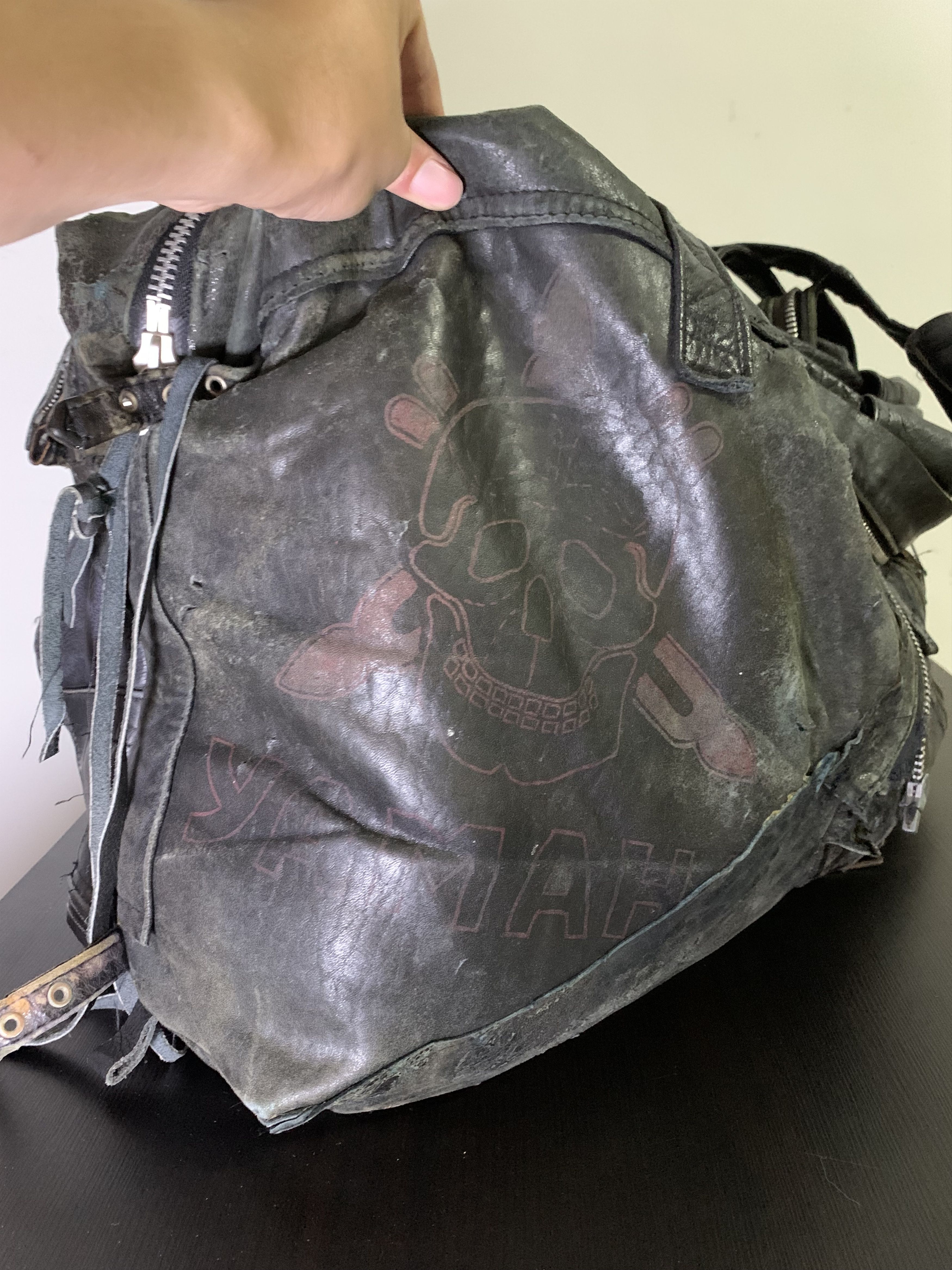 Vinti Andrews Vinti Andrews Reconstructed Leather Jacket Travel Bag Size ONE SIZE - 13 Thumbnail