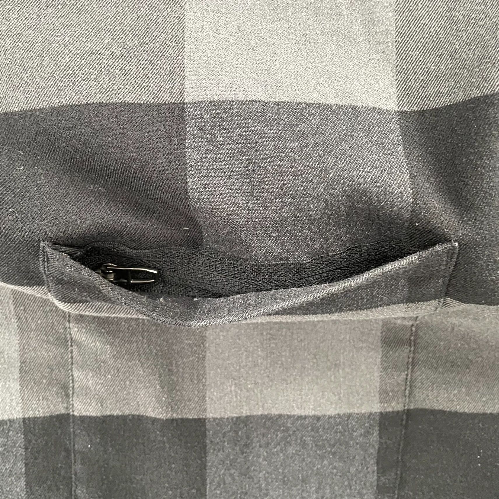 Lululemon Lululemon Masons Peak Flannel Shirt Adult 2XL Black Gray Buffalo Plaid Mens XXL Shirt Men 2XL Flannel Plaid Casual City Outdoor All Seasons Size US XXL / EU 58 / 5 - 5 Thumbnail