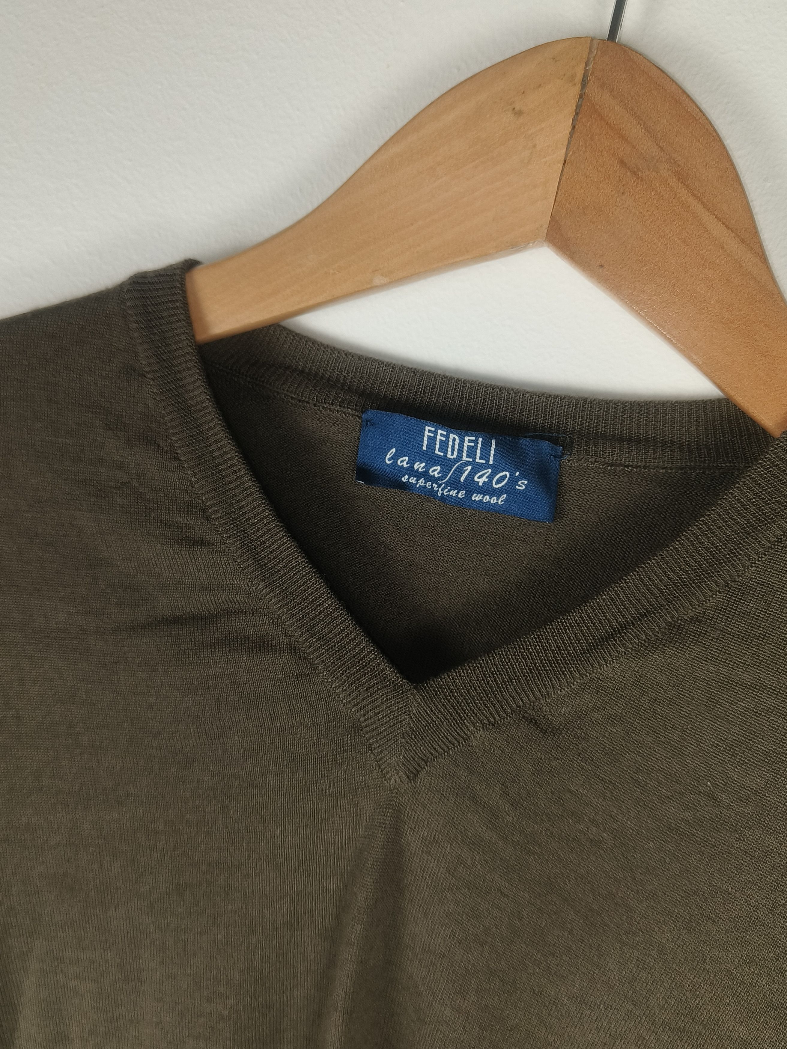 Fedeli Fedeli 140's Wool V-Neck Italian Fine Gauge Knit Sweater Size US S / EU 44-46 / 1 - 2 Thumbnail