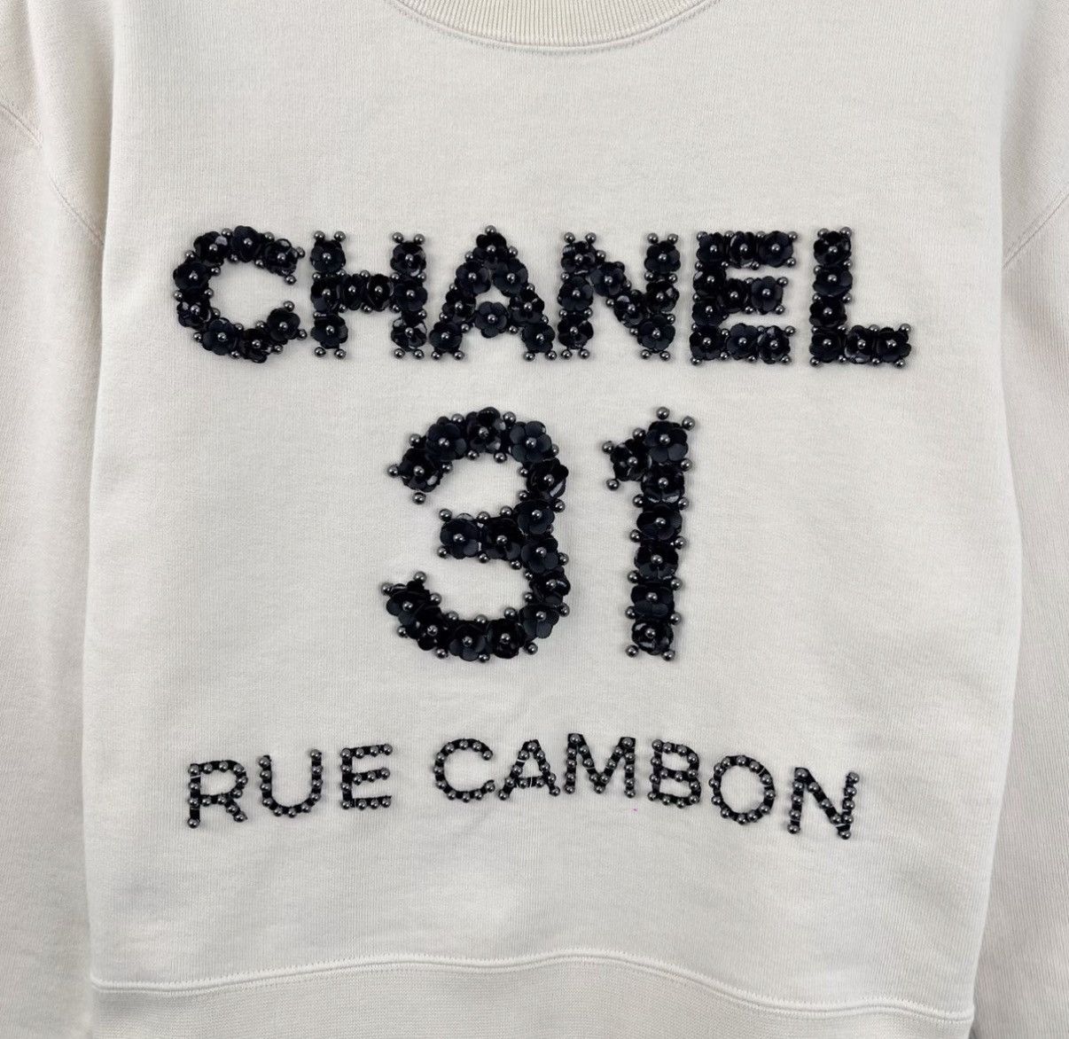 Chanel Chanel Collection Letter Camellia Beaded Sweatshirt K12 Size XS / US 0-2 / IT 36-38 - 4 Thumbnail