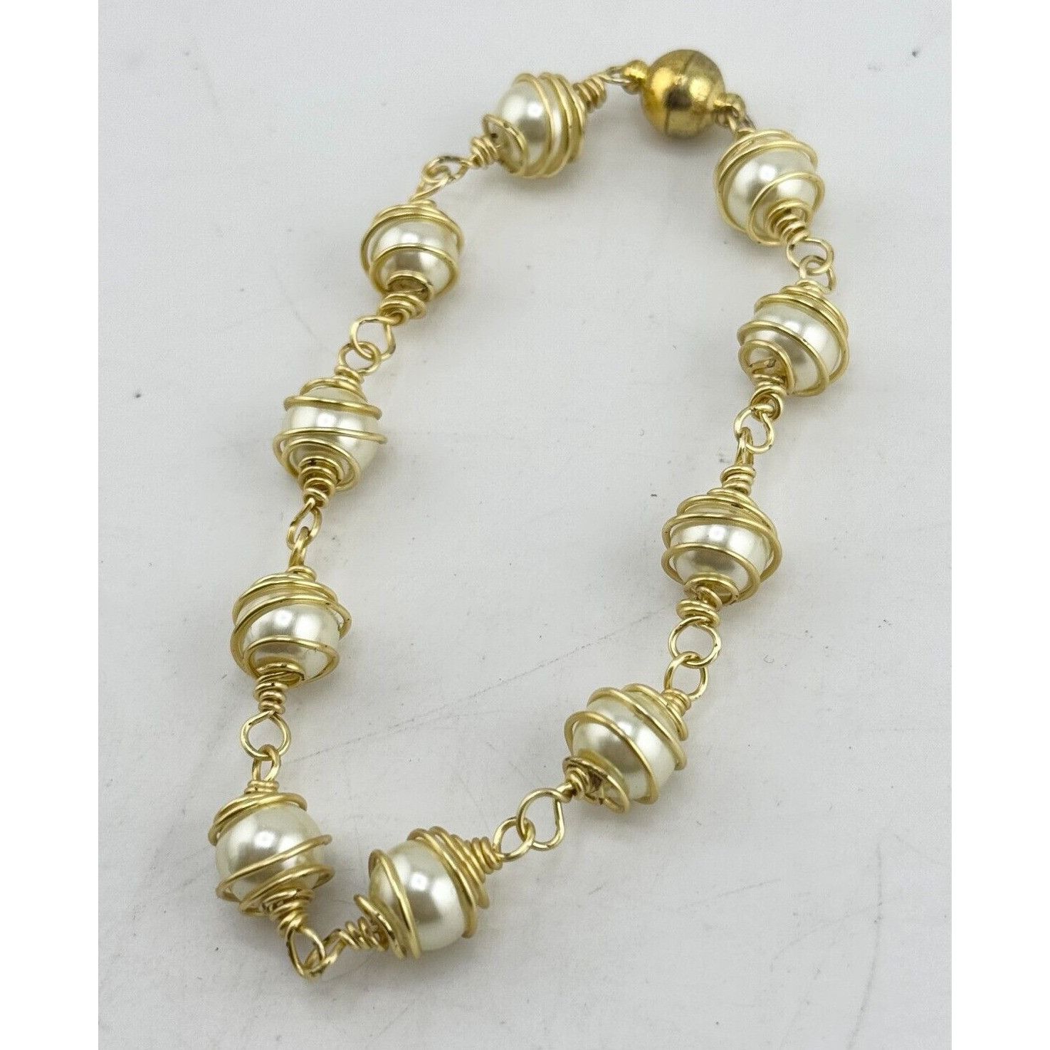 Vintage Vintage wire wrapped faux pearl bracelet Size ONE SIZE - 1 Thumbnail