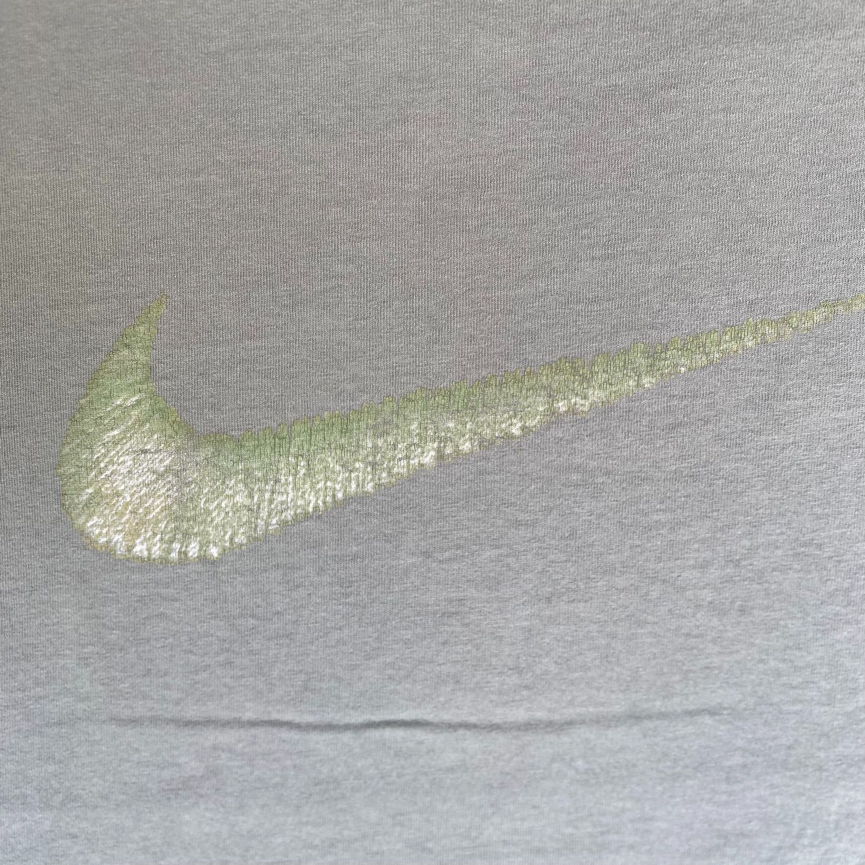 Nike Vintage 90s Nike Logo Shirt Big Center Swoosh Athletic Tee Size US L / EU 52-54 / 3 - 3 Thumbnail