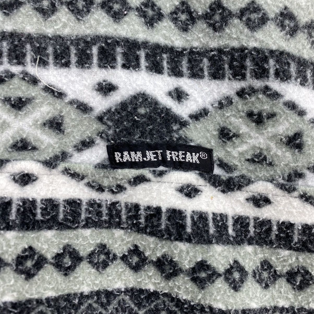 L.L. Bean 🫶Vintage Ramjet Freak Thermo Fleece geometric Aztec pattern Size US M / EU 48-50 / 2 - 7 Thumbnail