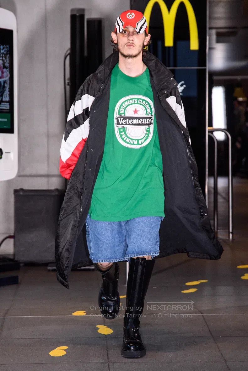 Vetements Vetements Heineken Short Sleeve Size US XS / EU 42 / 0 - 5 Thumbnail